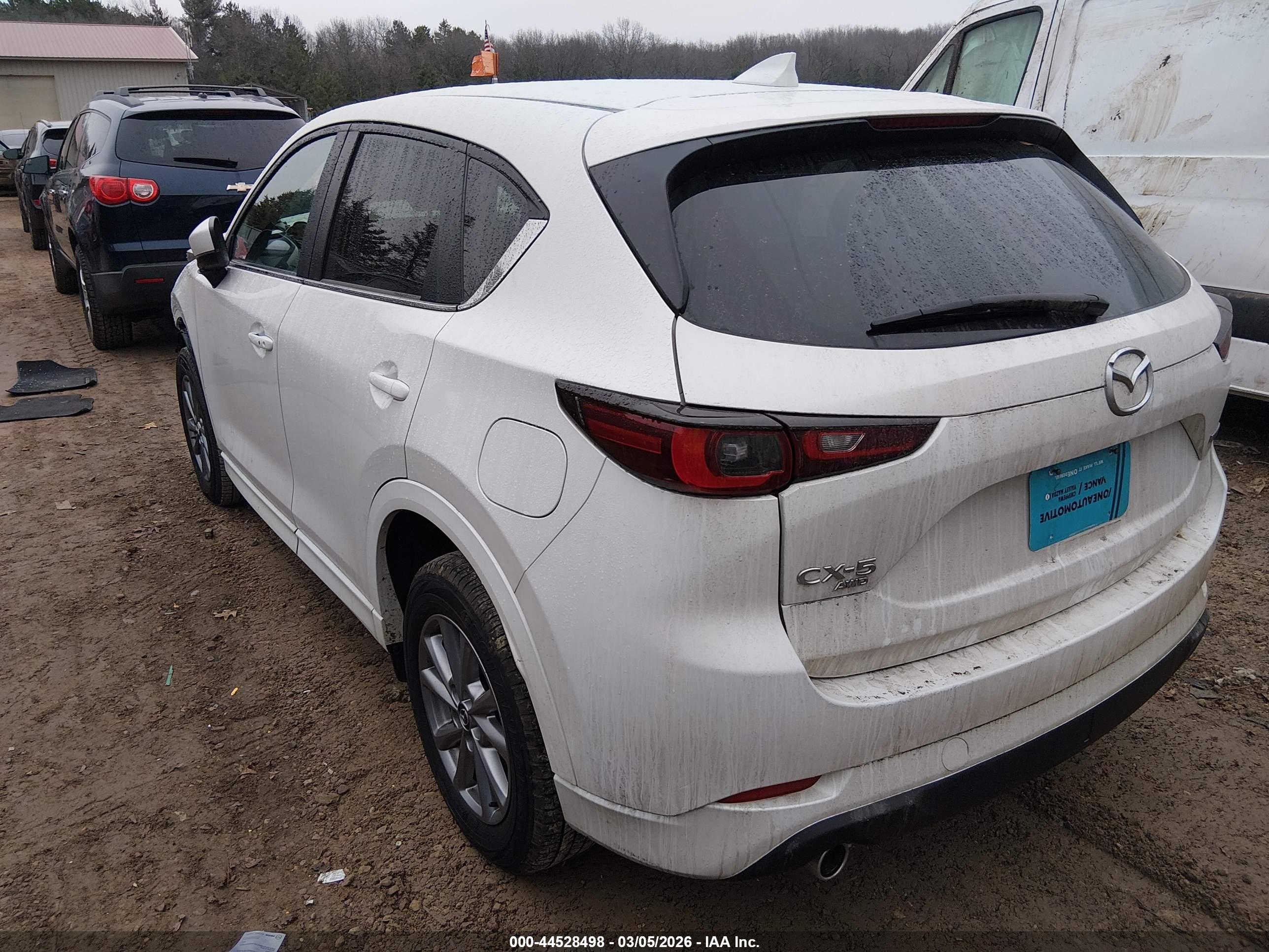 MAZDA CX-5 image 3