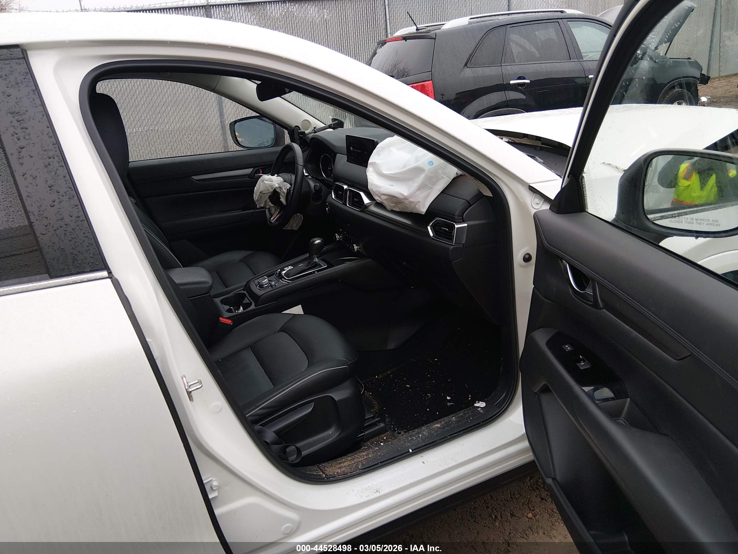 MAZDA CX-5 image 5