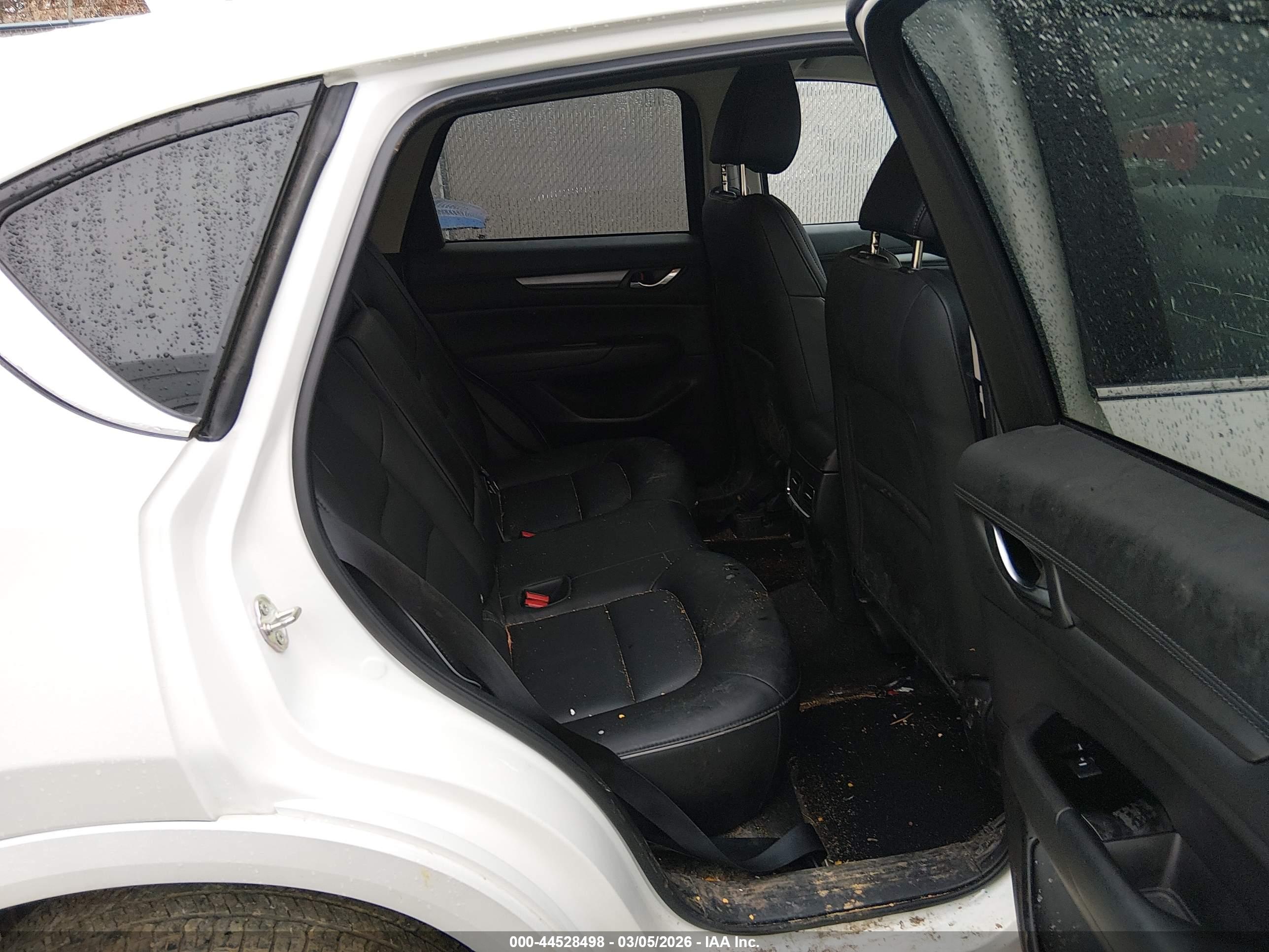 MAZDA CX-5 image 8