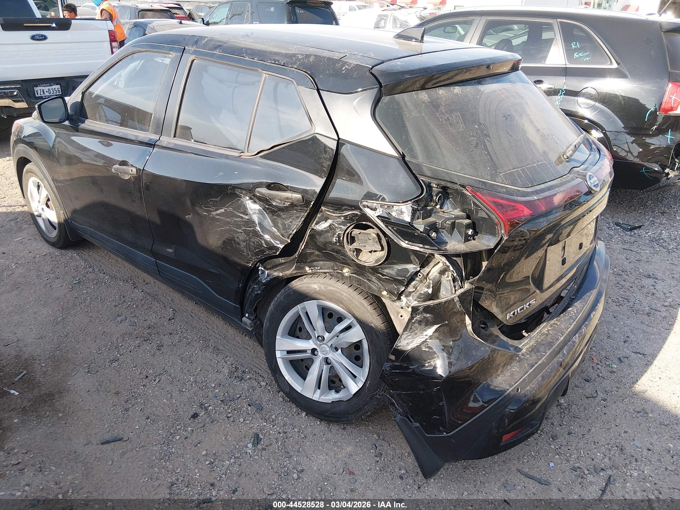 NISSAN KICKS image 3