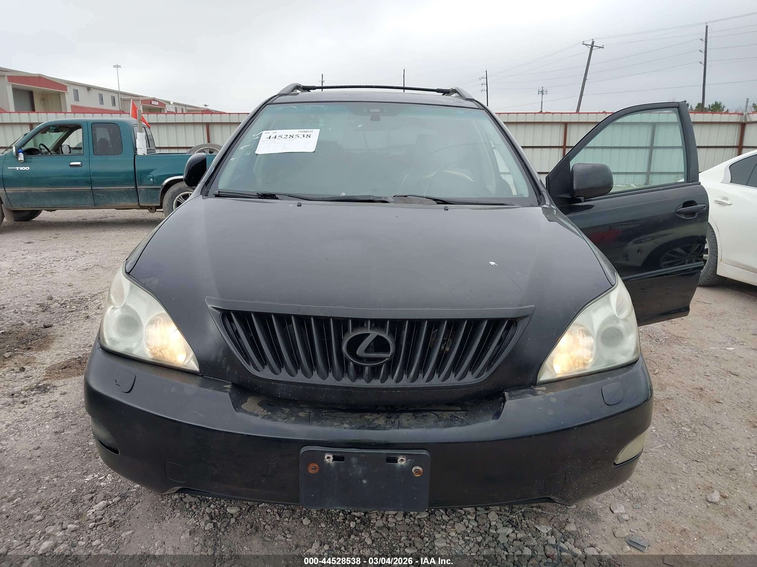 LEXUS RX image 6