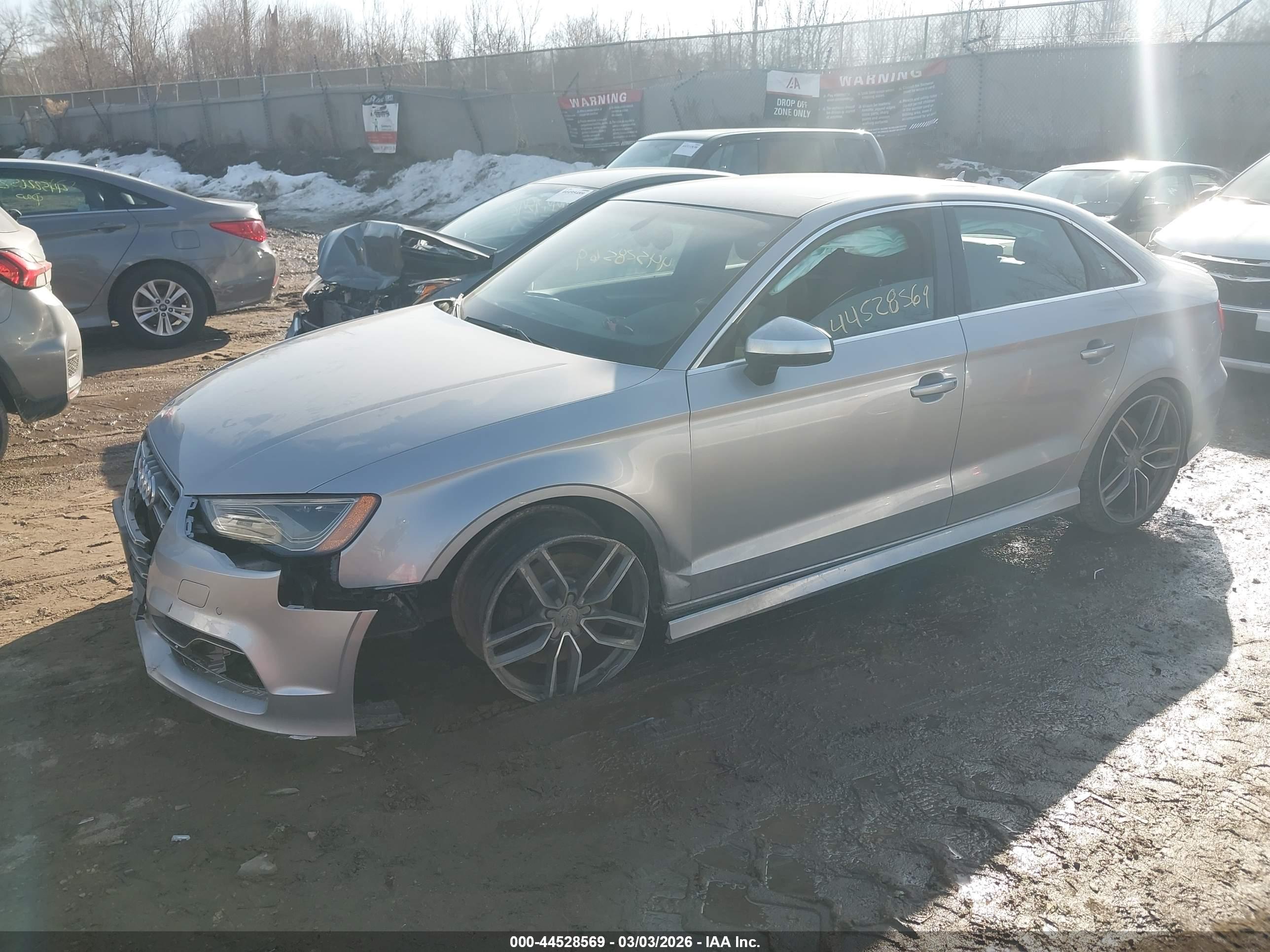 AUDI S3 image 2