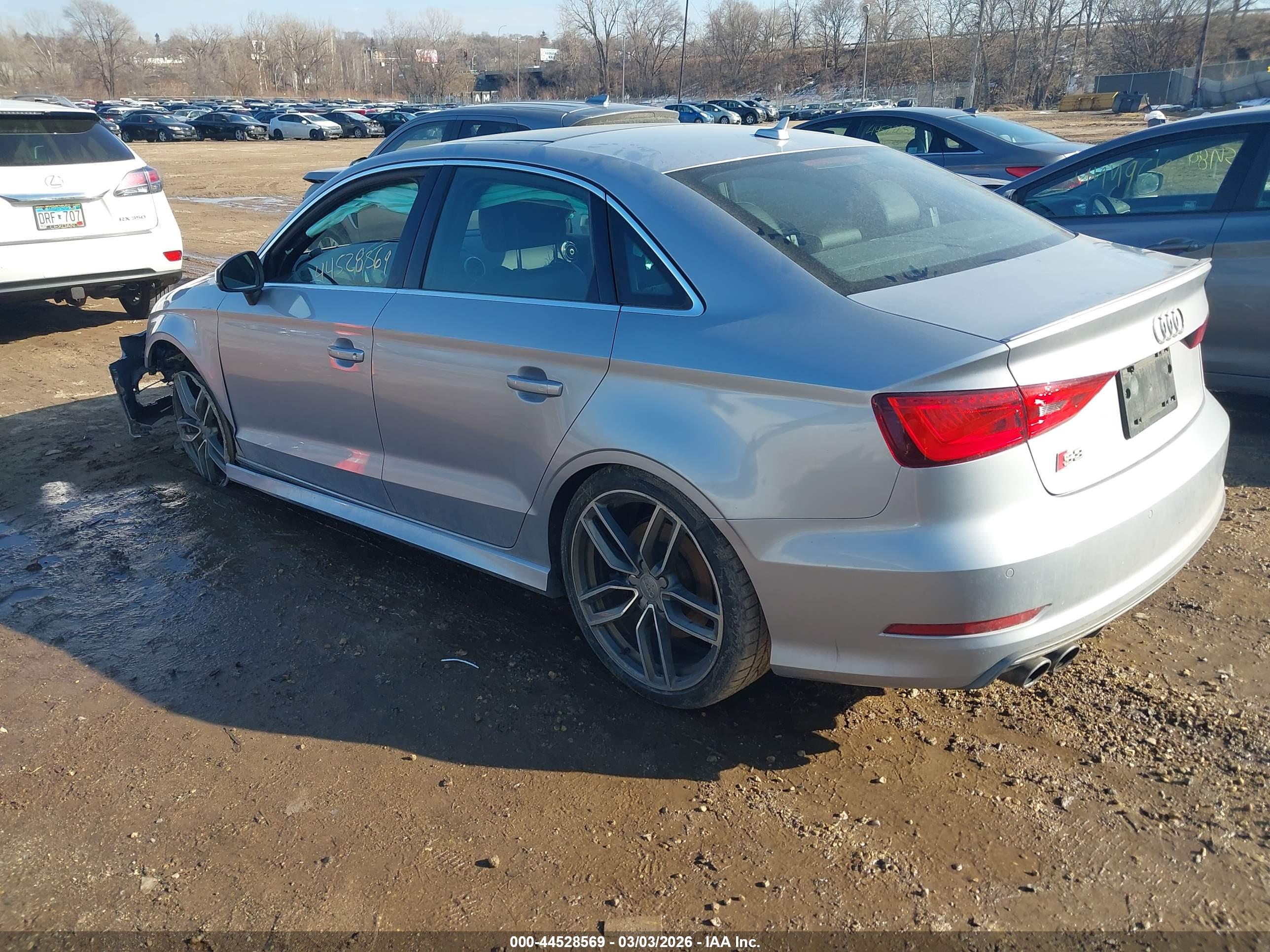 AUDI S3 image 3