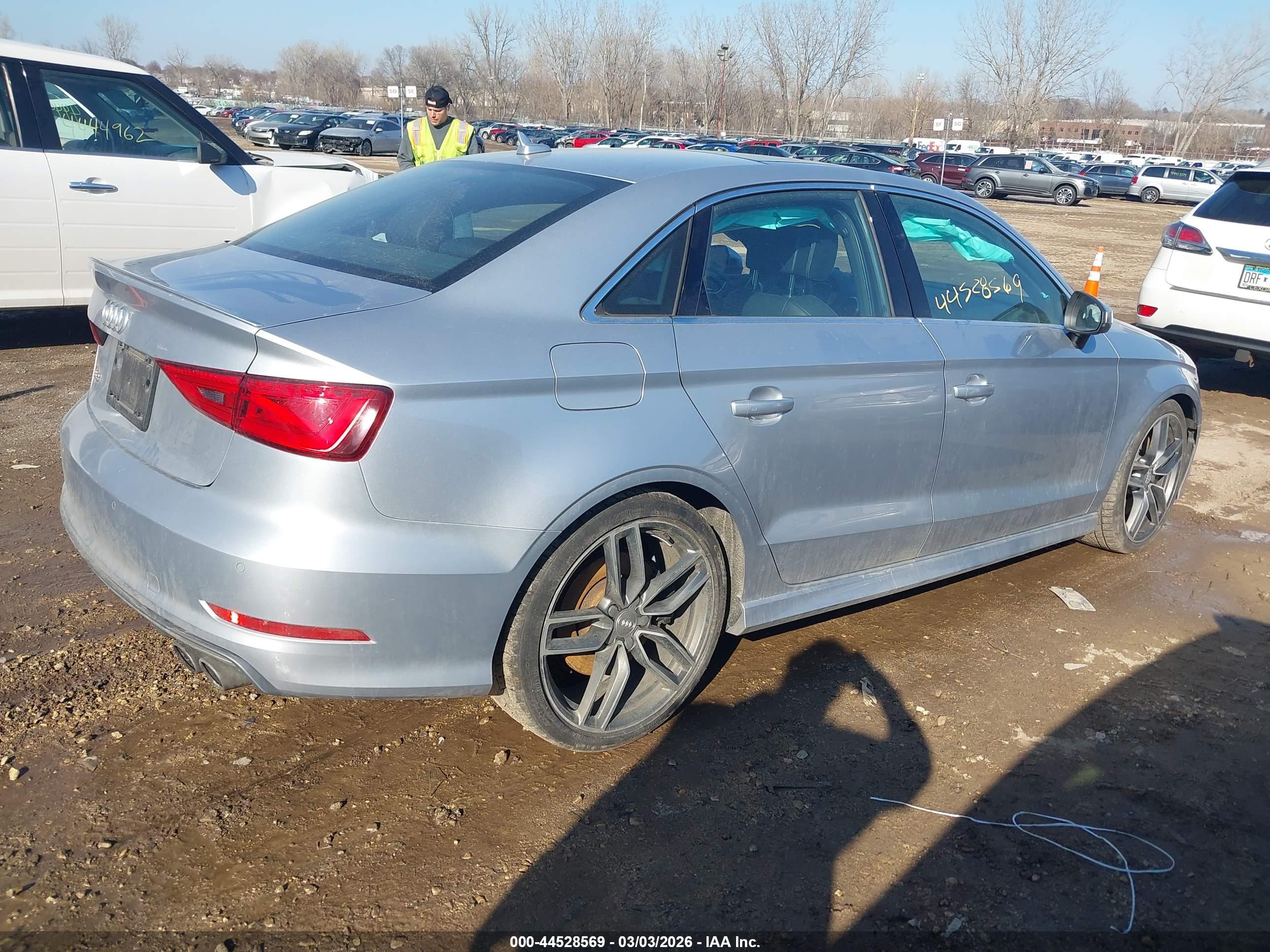 AUDI S3 image 4