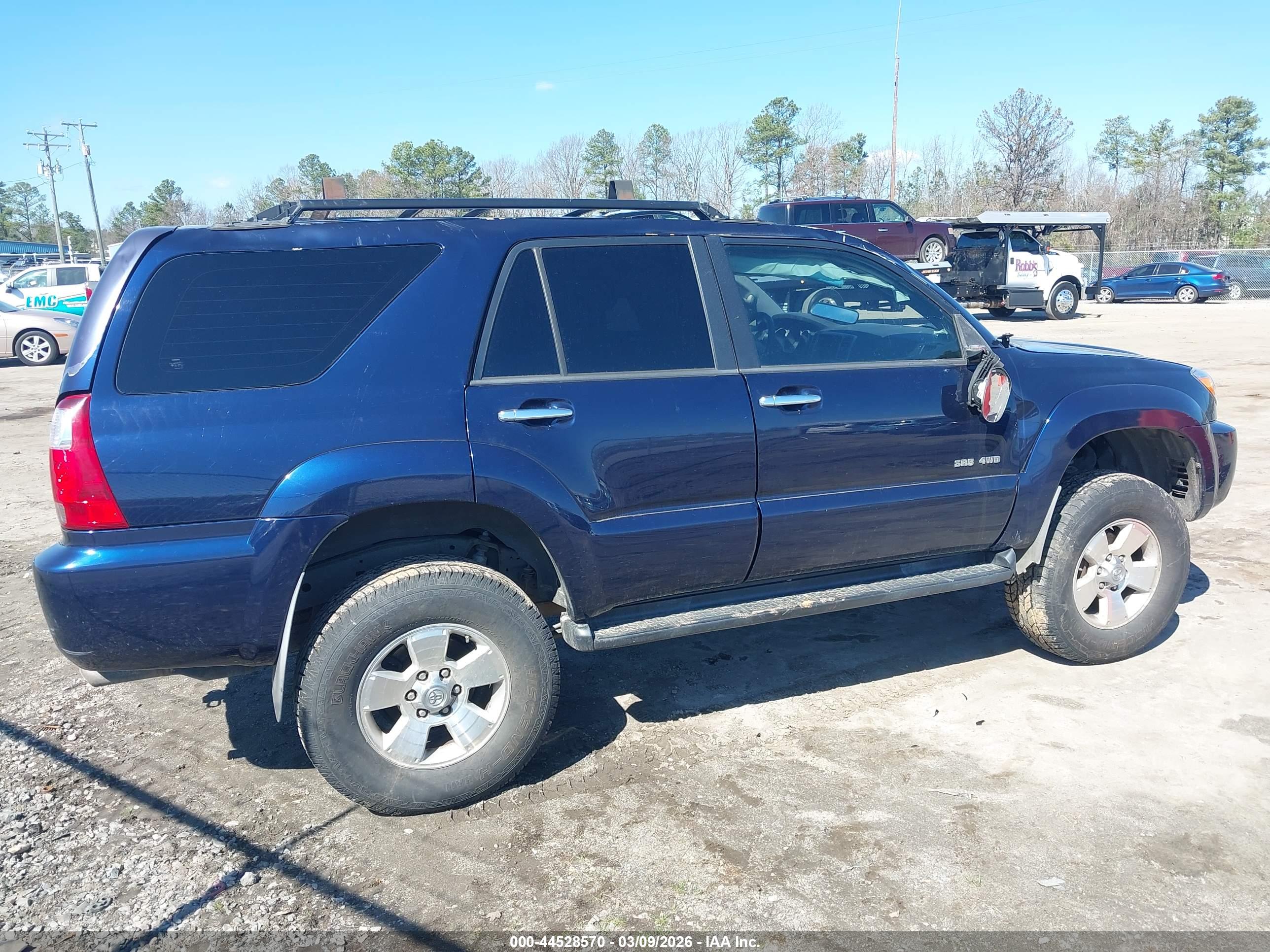 TOYOTA 4RUNNER image 4