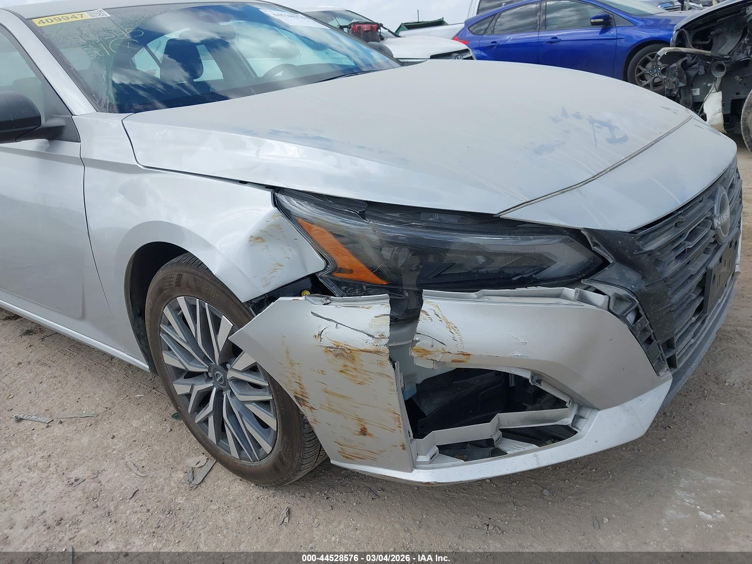 NISSAN ALTIMA image 6