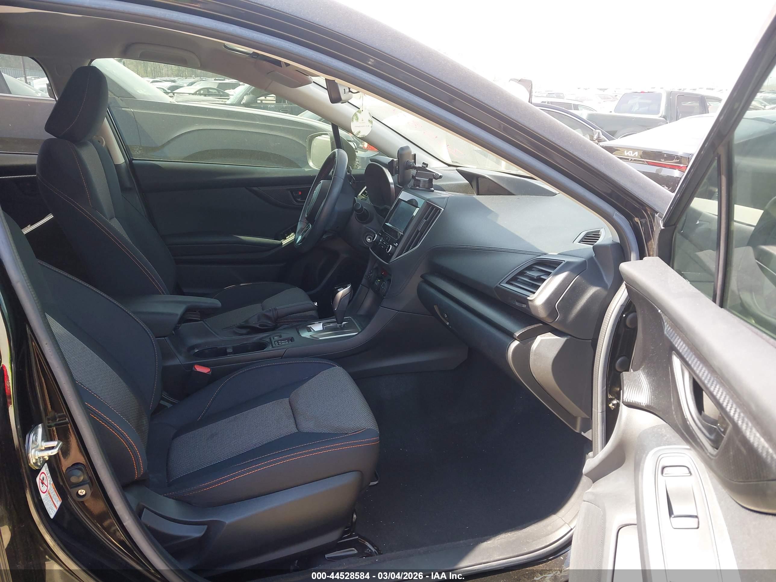 SUBARU CROSSTREK image 5