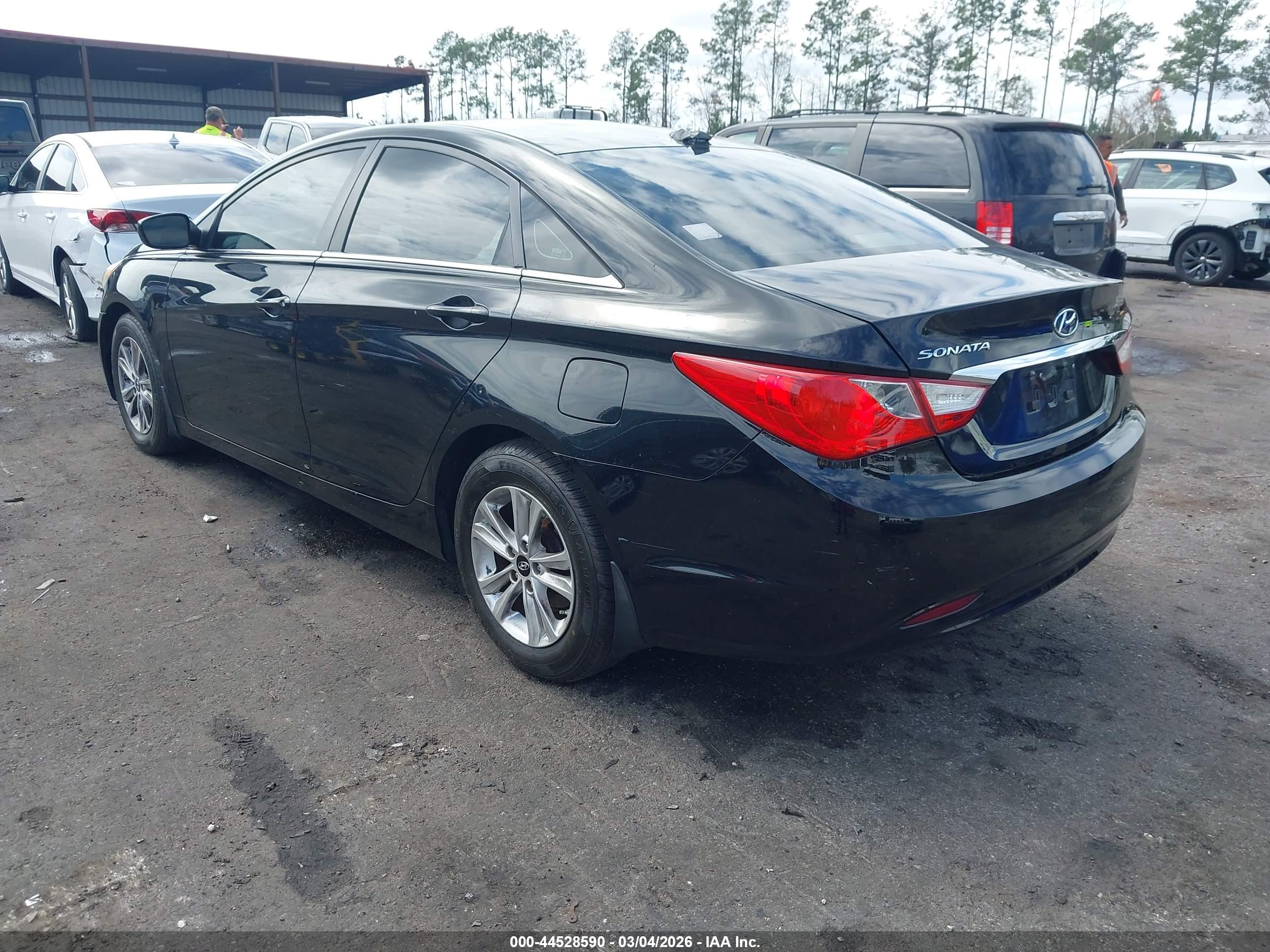 HYUNDAI SONATA image 3