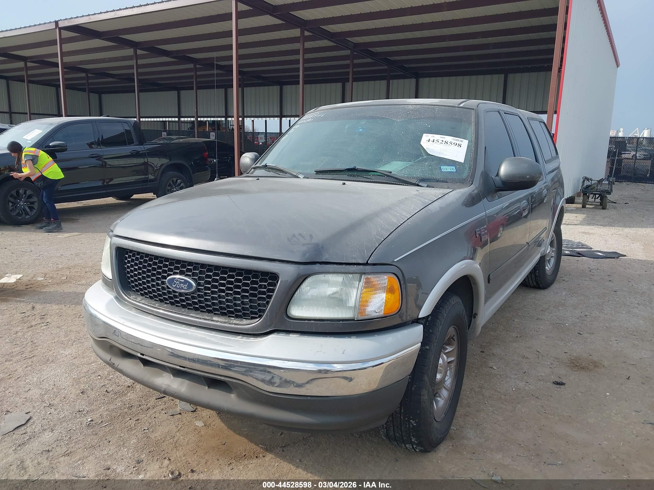 FORD F-150 image 2
