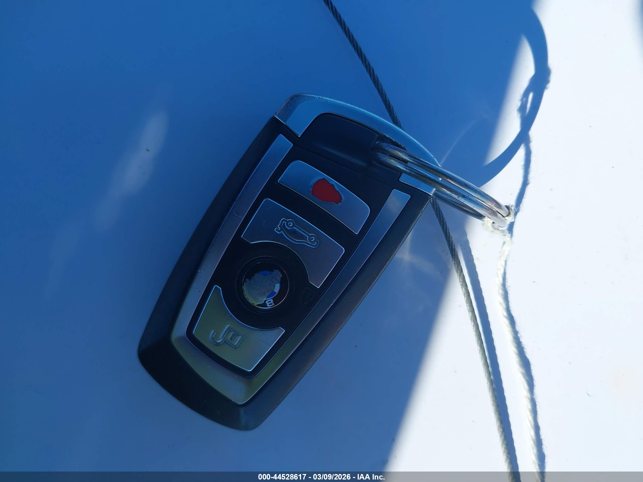 BMW 650I image 11