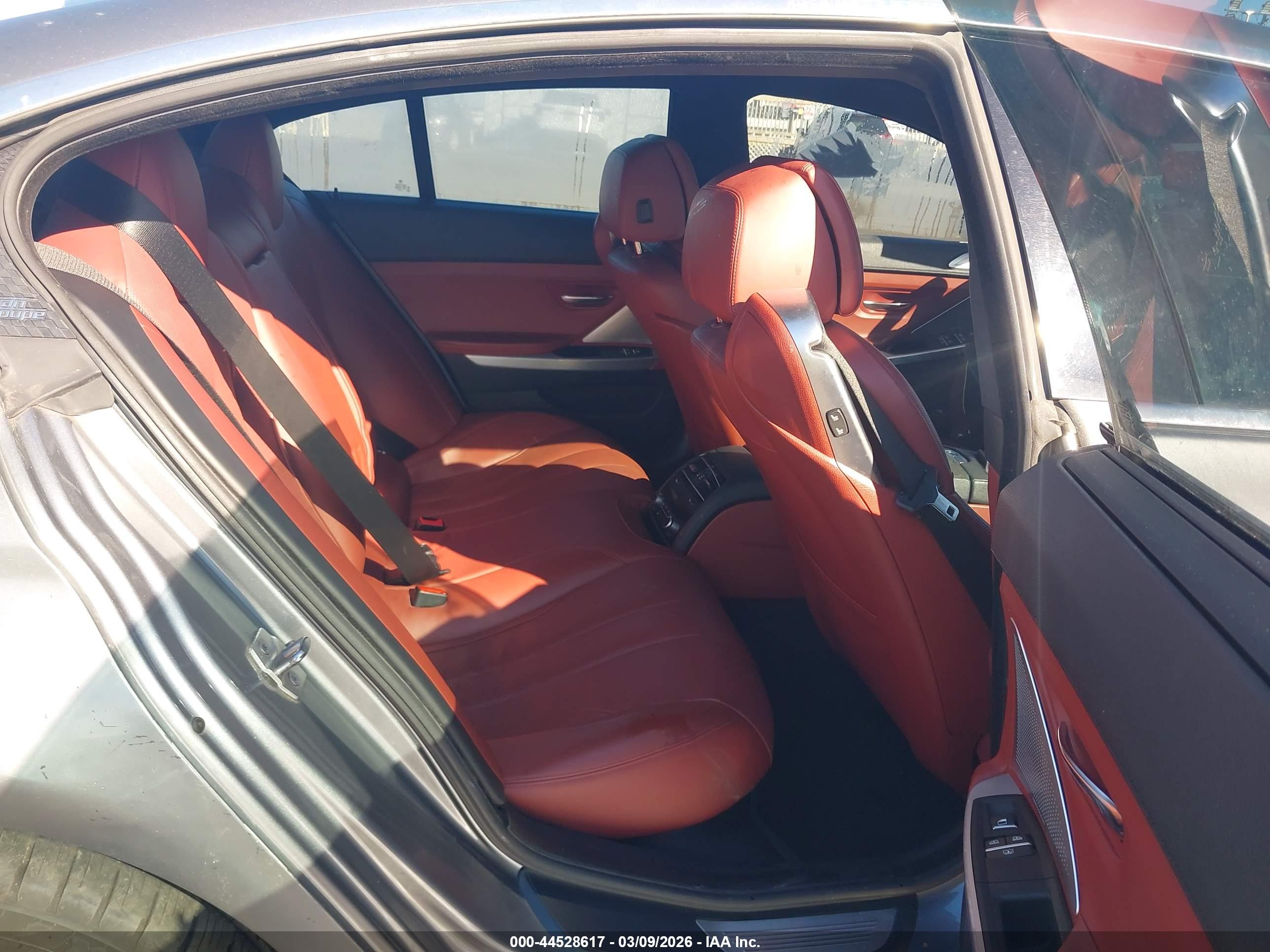 BMW 650I image 8
