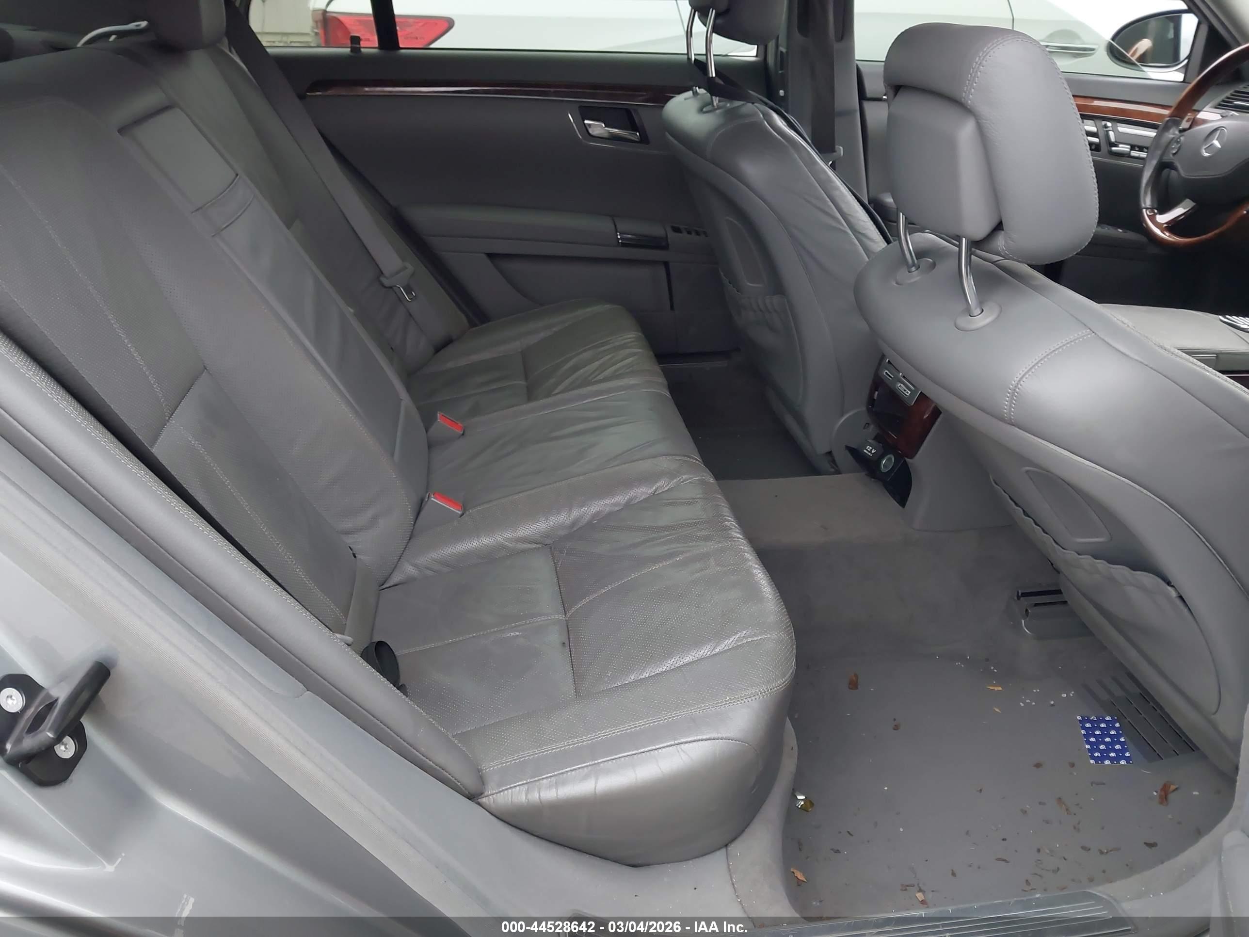 MERCEDES-BENZ S image 8