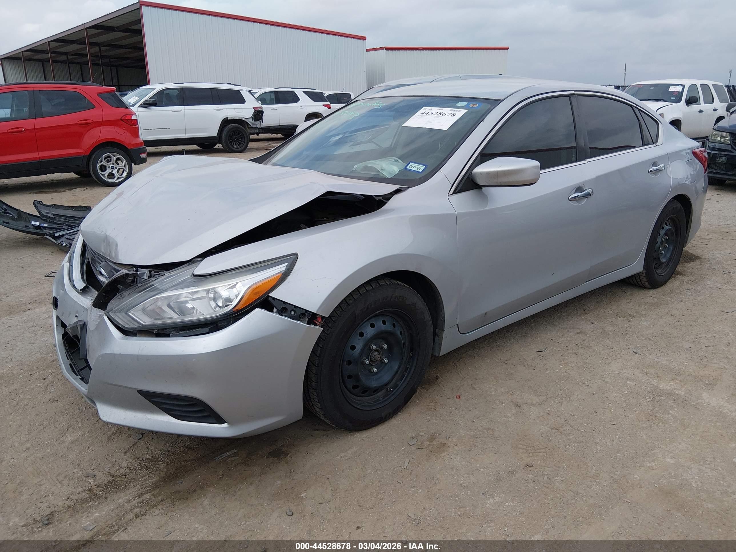 NISSAN ALTIMA image 2