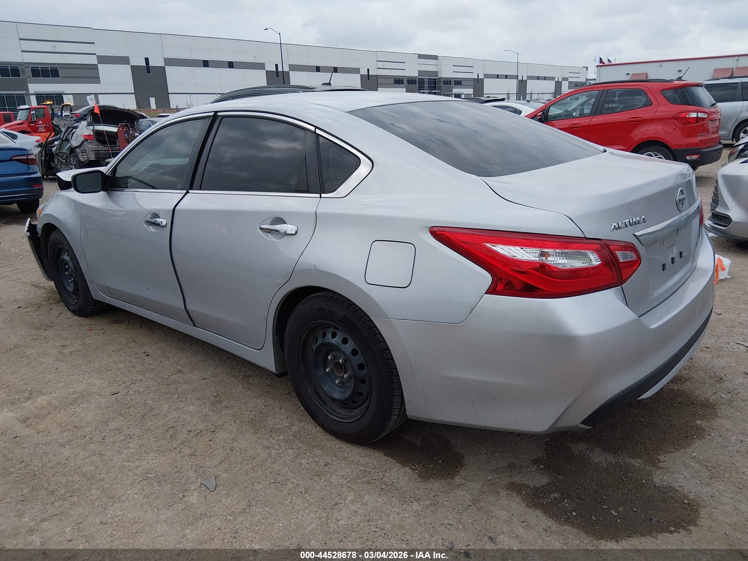 NISSAN ALTIMA image 3