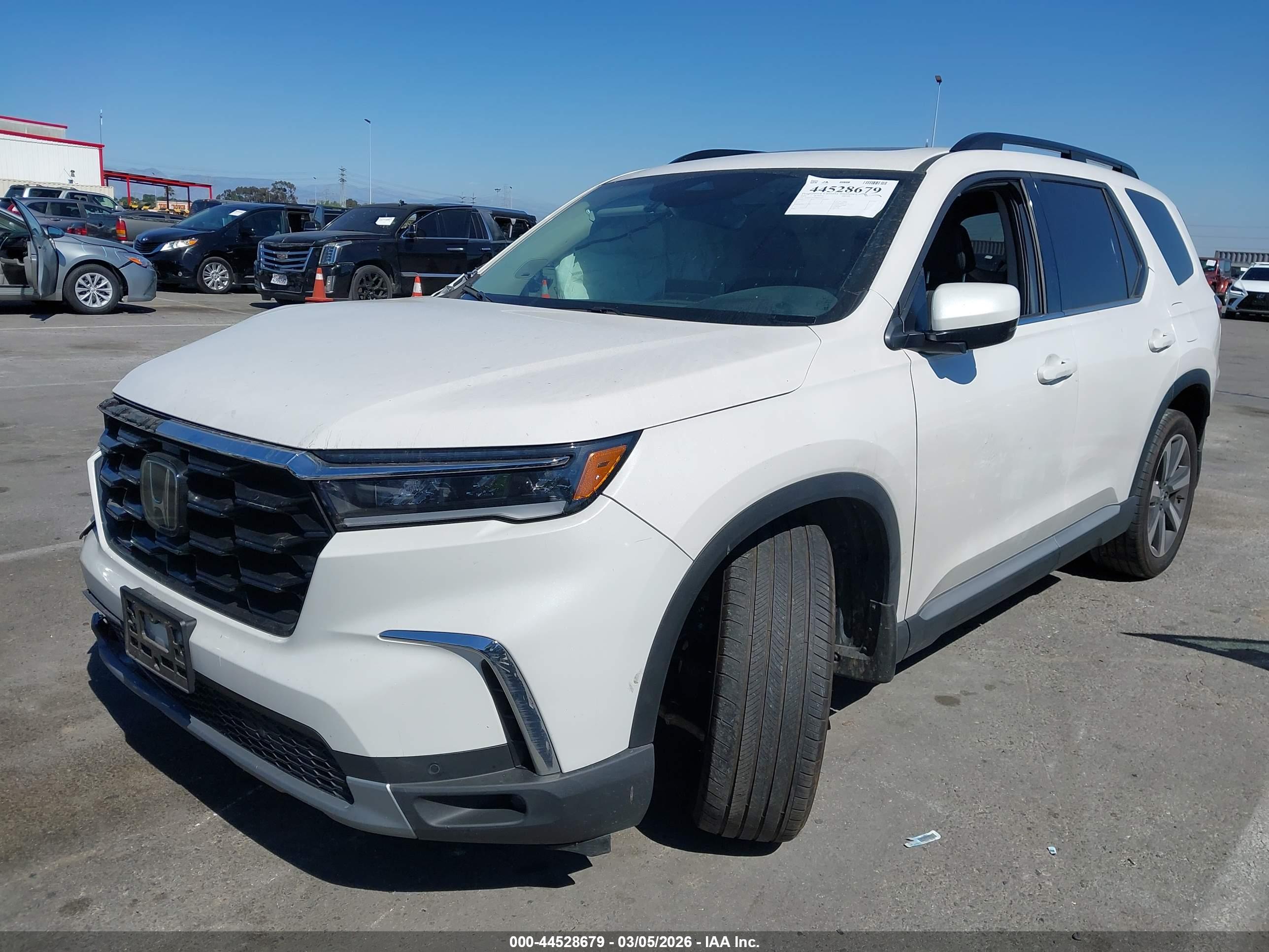 HONDA PILOT image 2