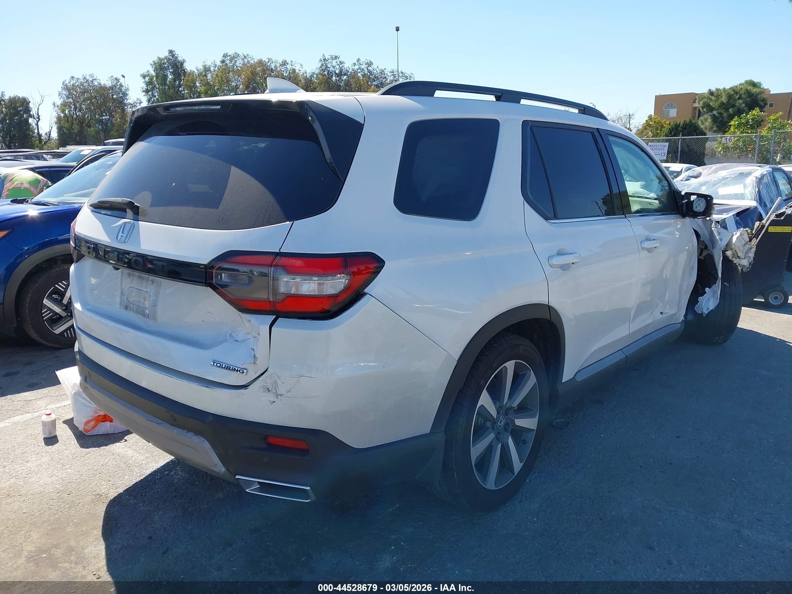 HONDA PILOT image 4