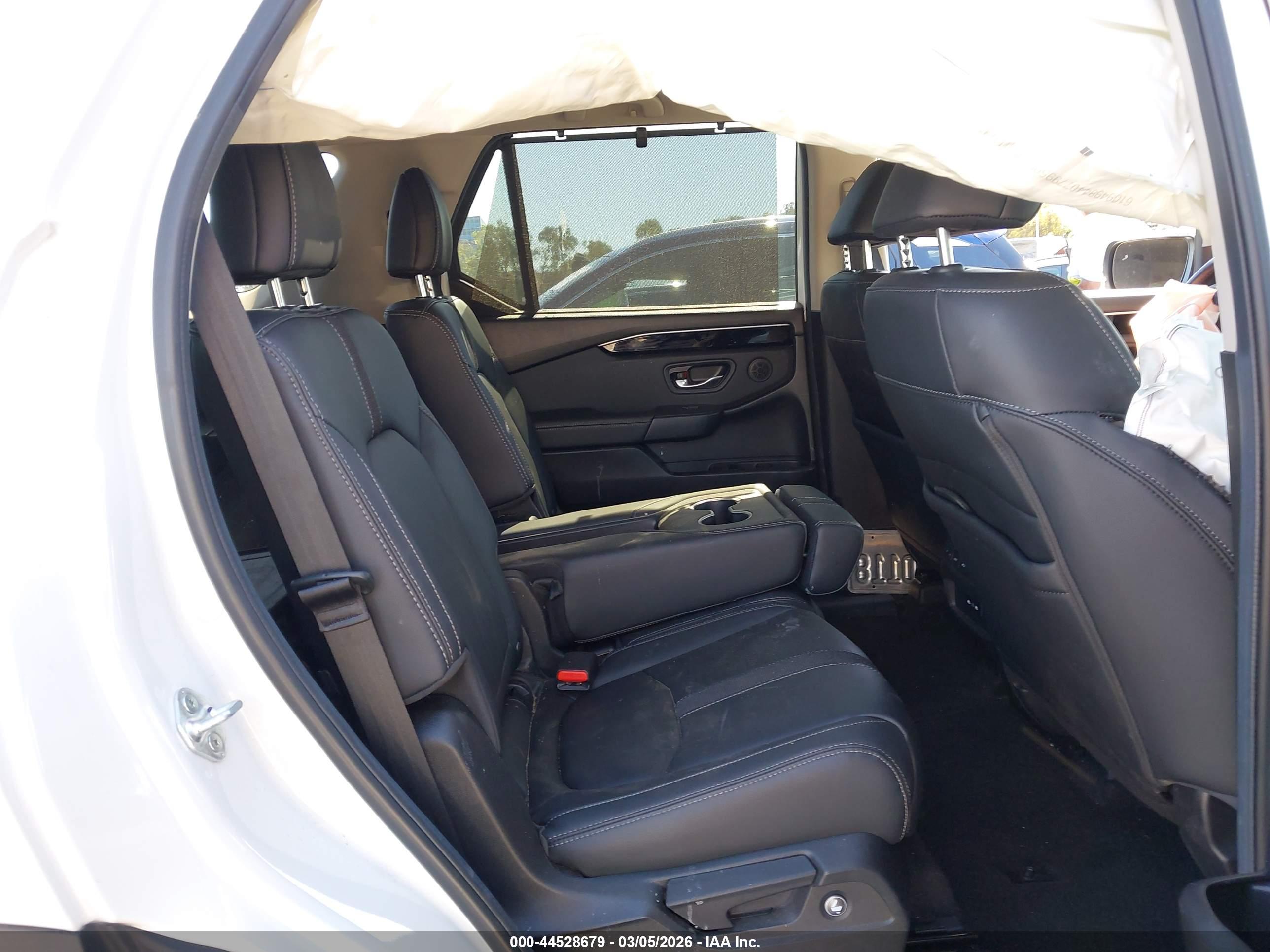 HONDA PILOT image 8