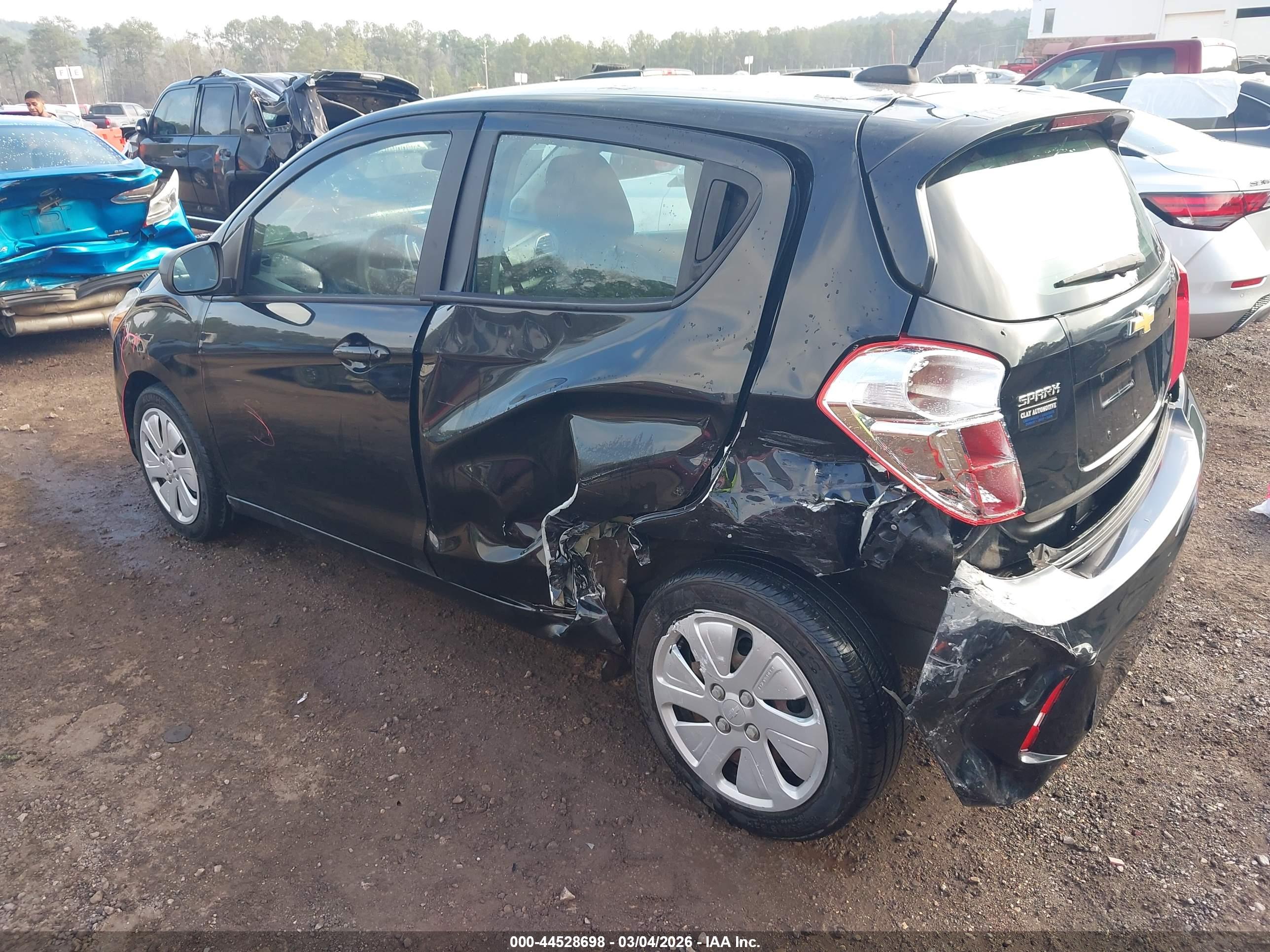 CHEVROLET SPARK image 3