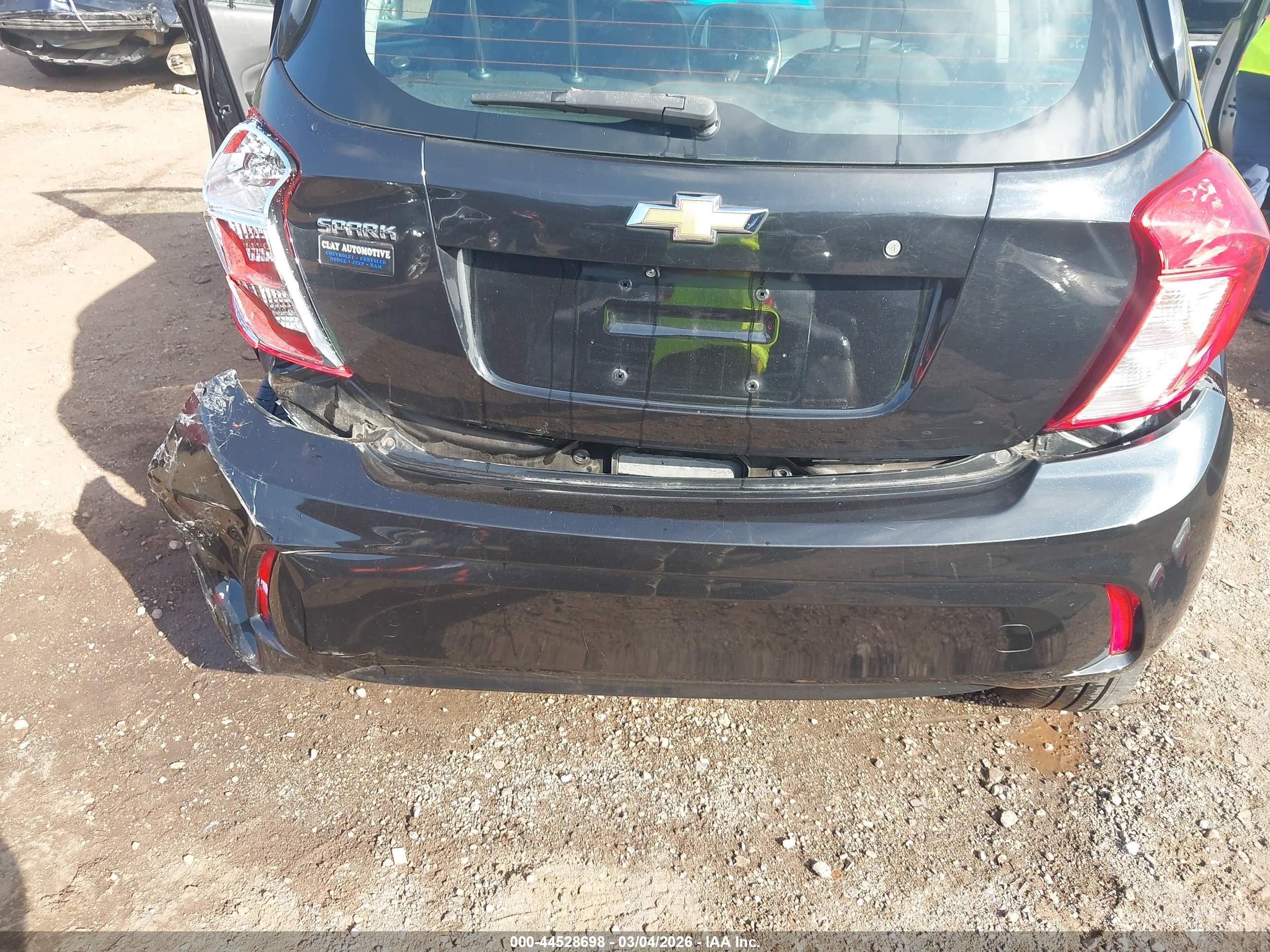 CHEVROLET SPARK image 6
