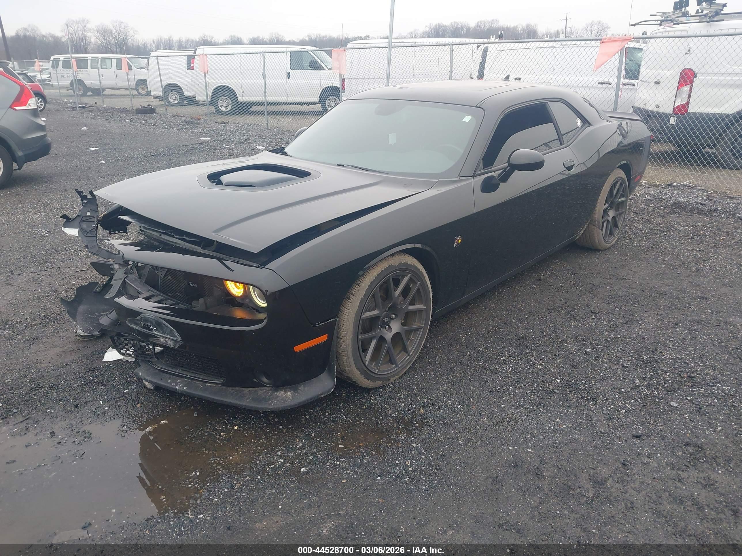 DODGE CHALLENGER image 2