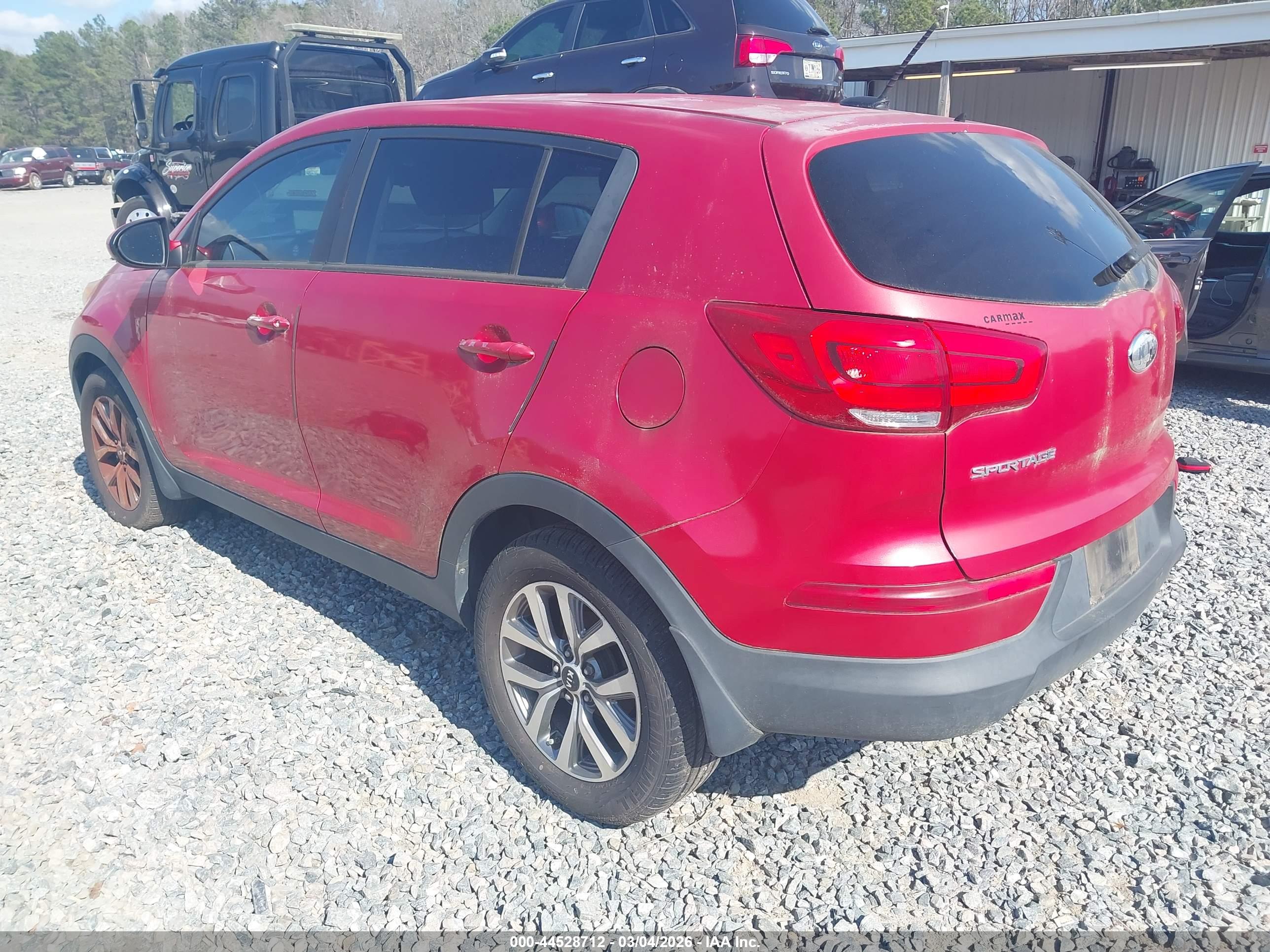 KIA SPORTAGE image 3