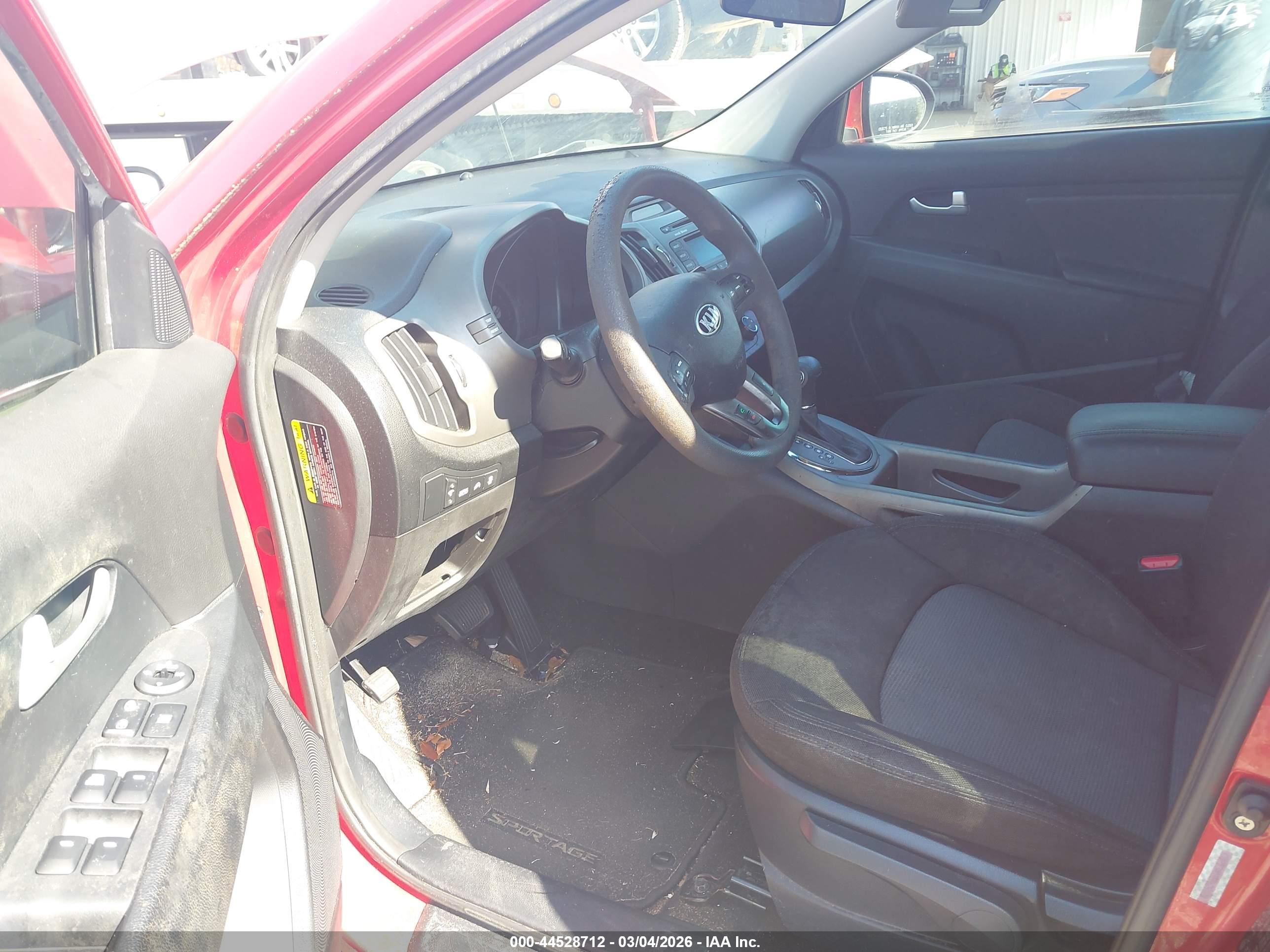 KIA SPORTAGE image 5