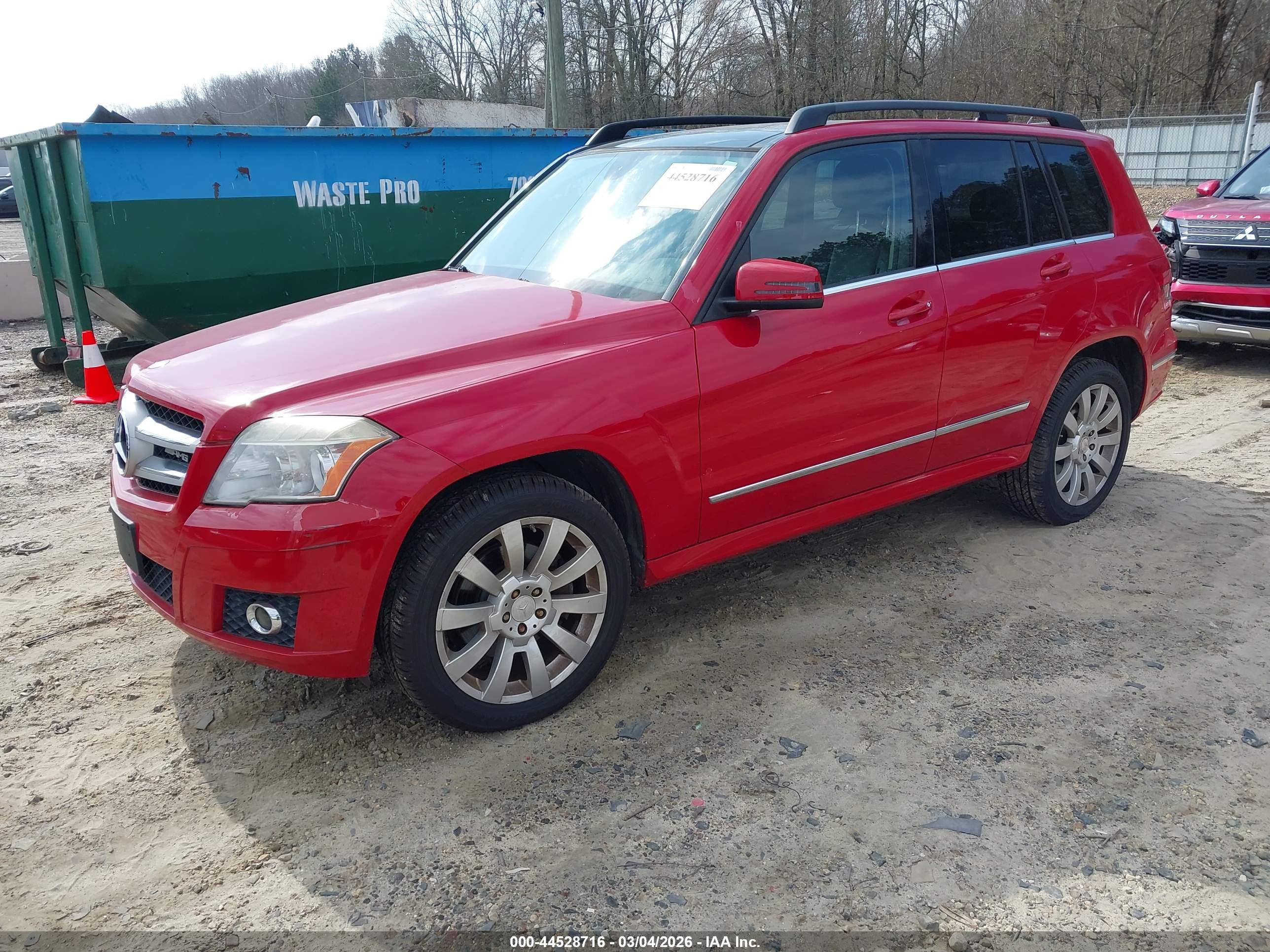 MERCEDES-BENZ GLK image 2