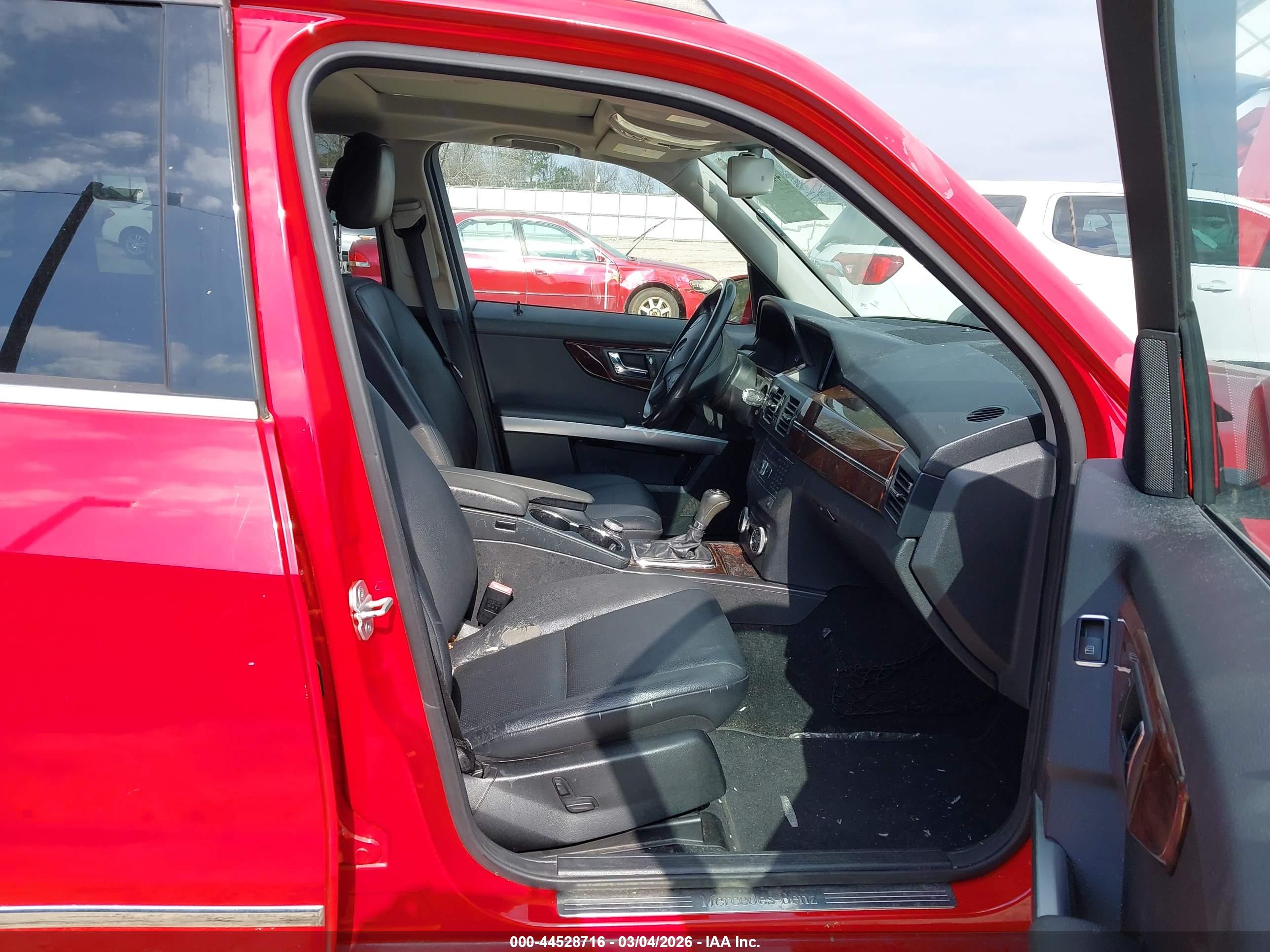 MERCEDES-BENZ GLK image 5