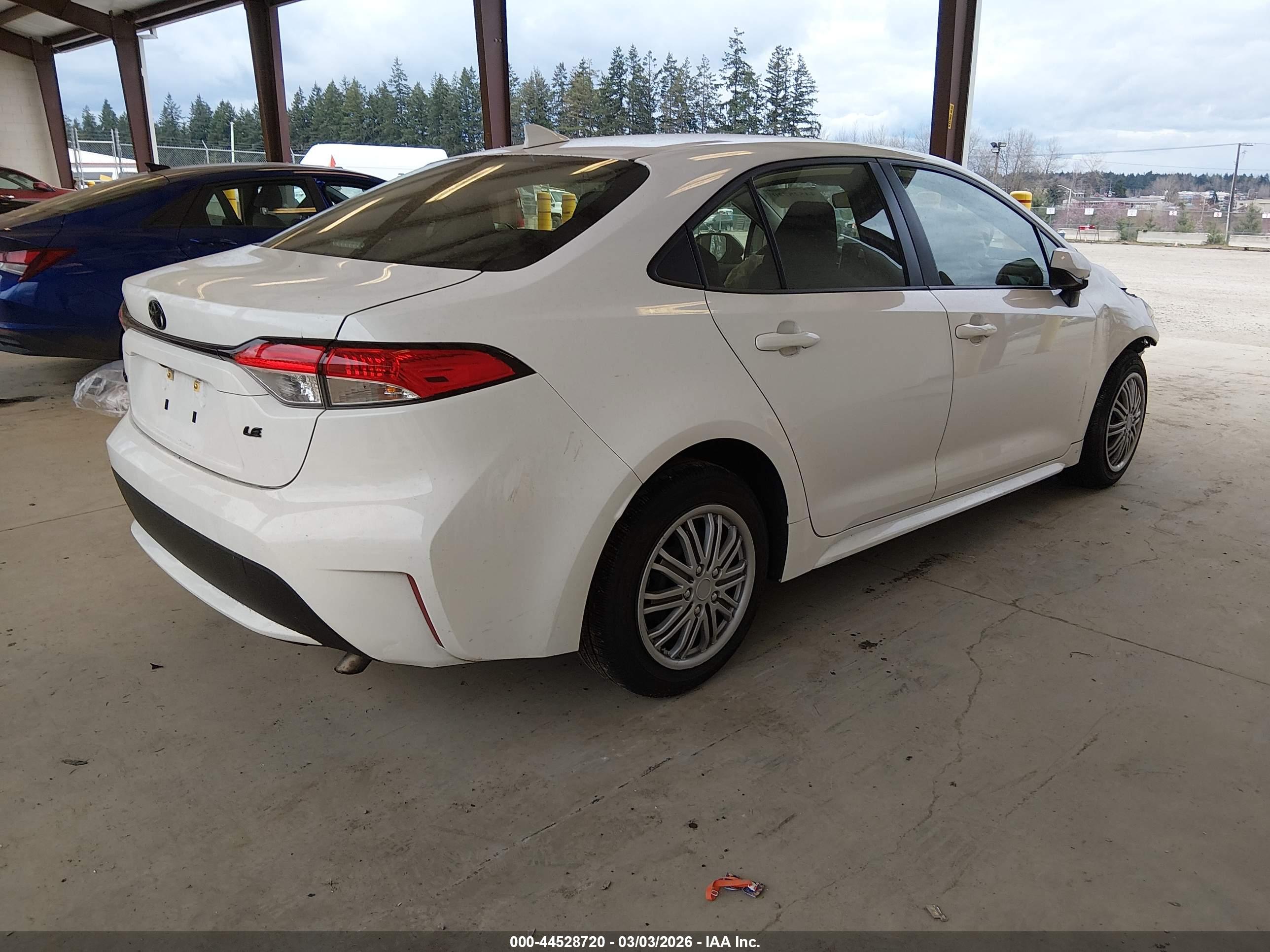 TOYOTA COROLLA image 4