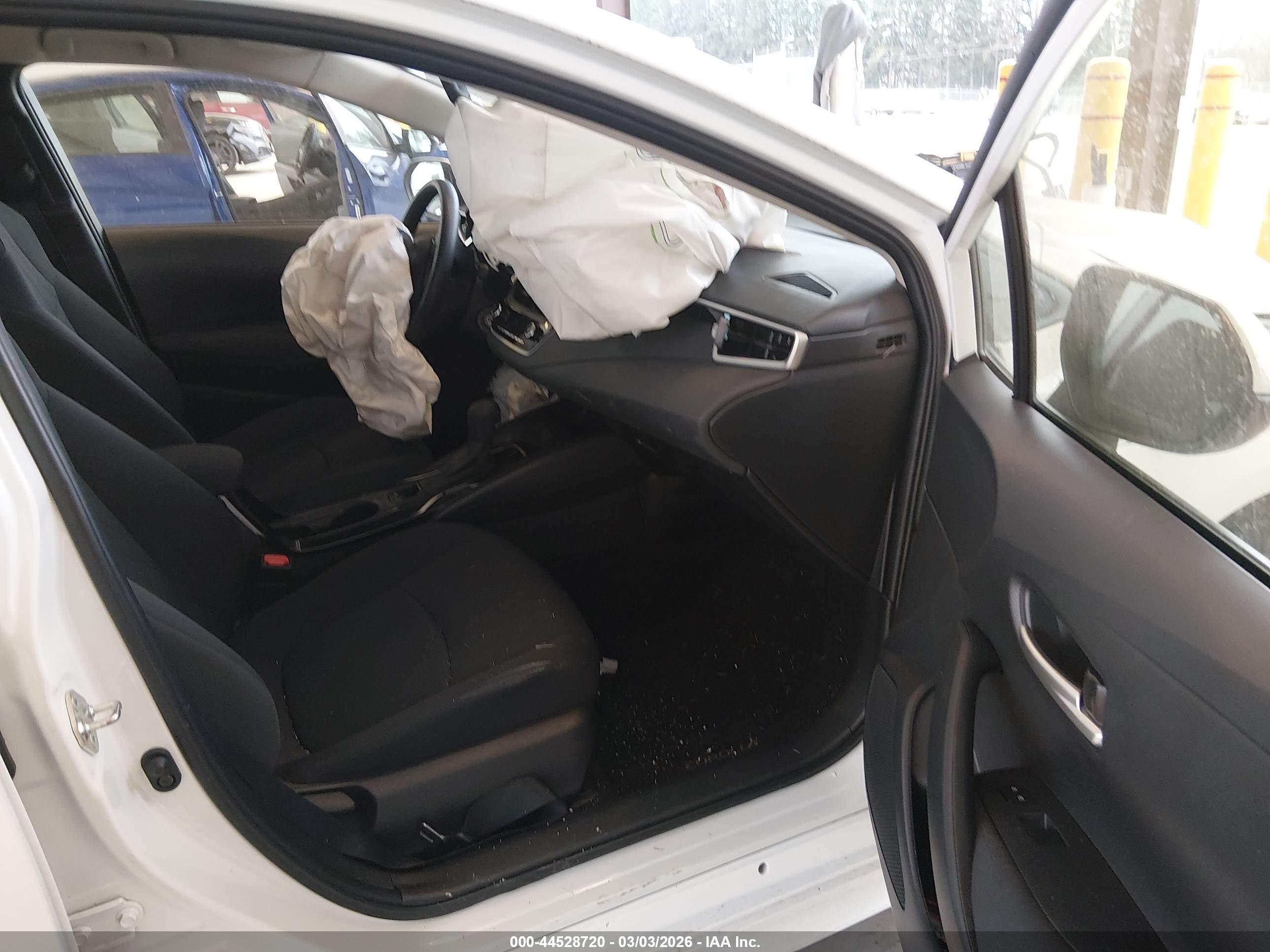 TOYOTA COROLLA image 5