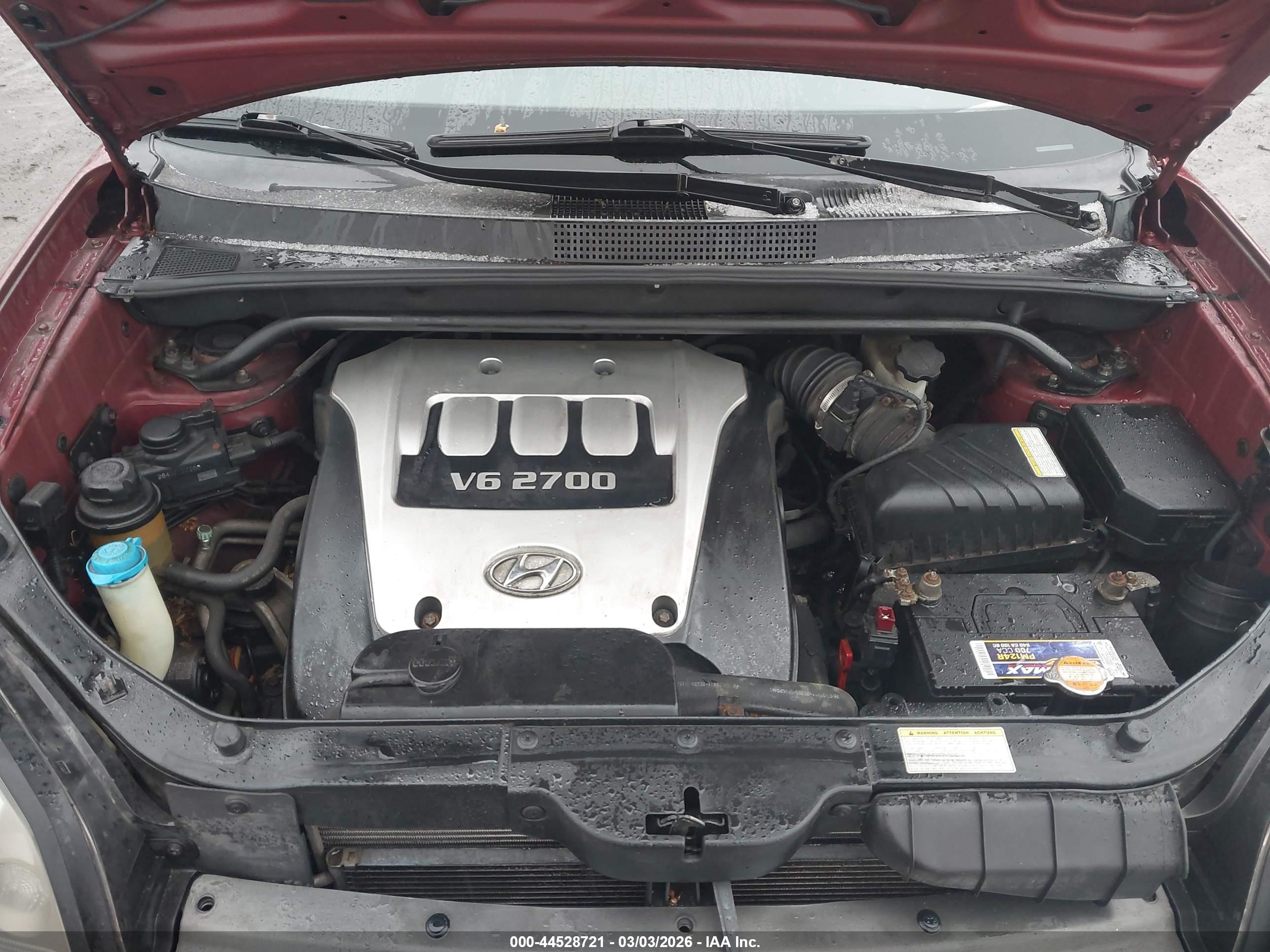 HYUNDAI TUCSON image 10