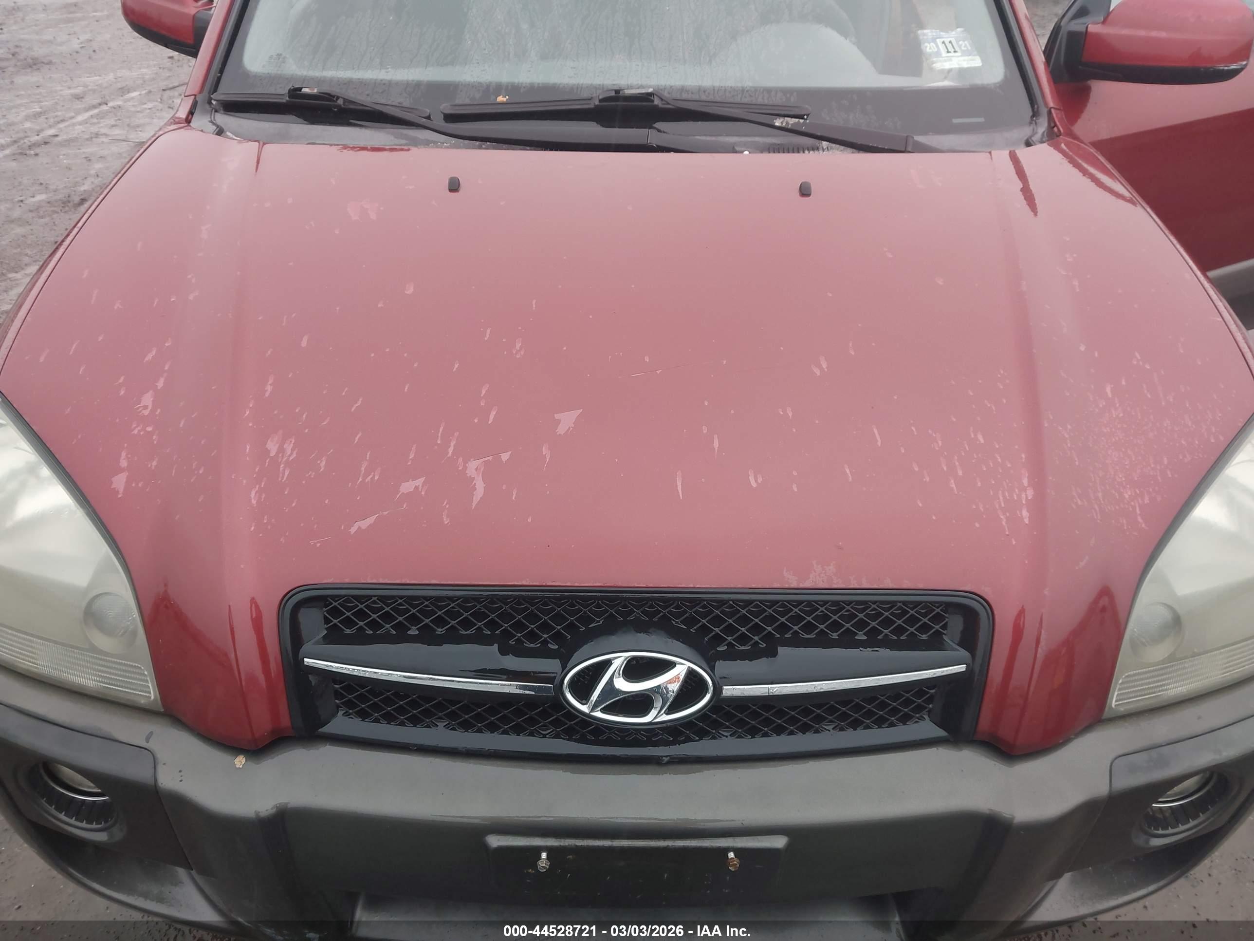 HYUNDAI TUCSON image 6