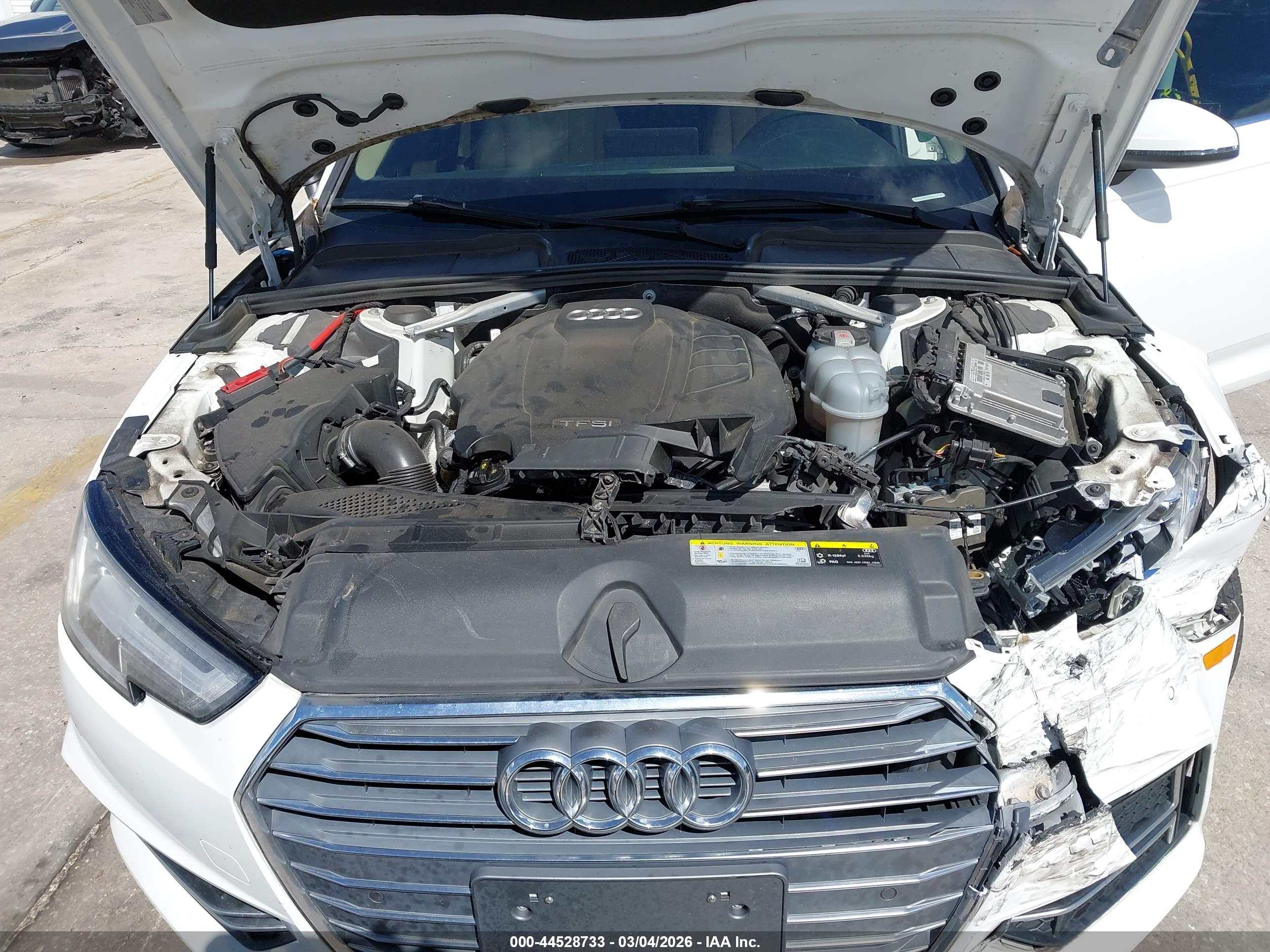 AUDI A4 image 10