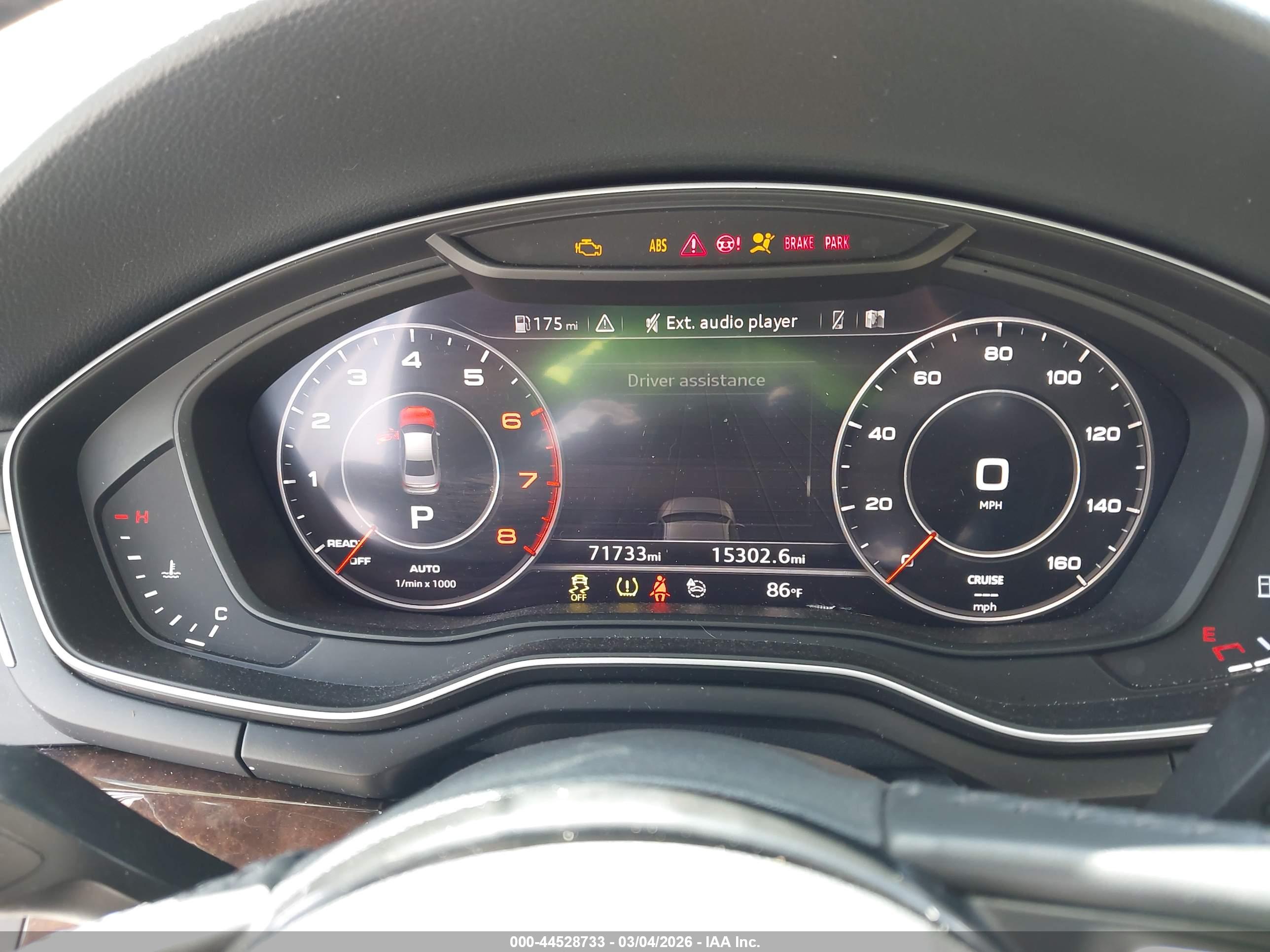 AUDI A4 image 7