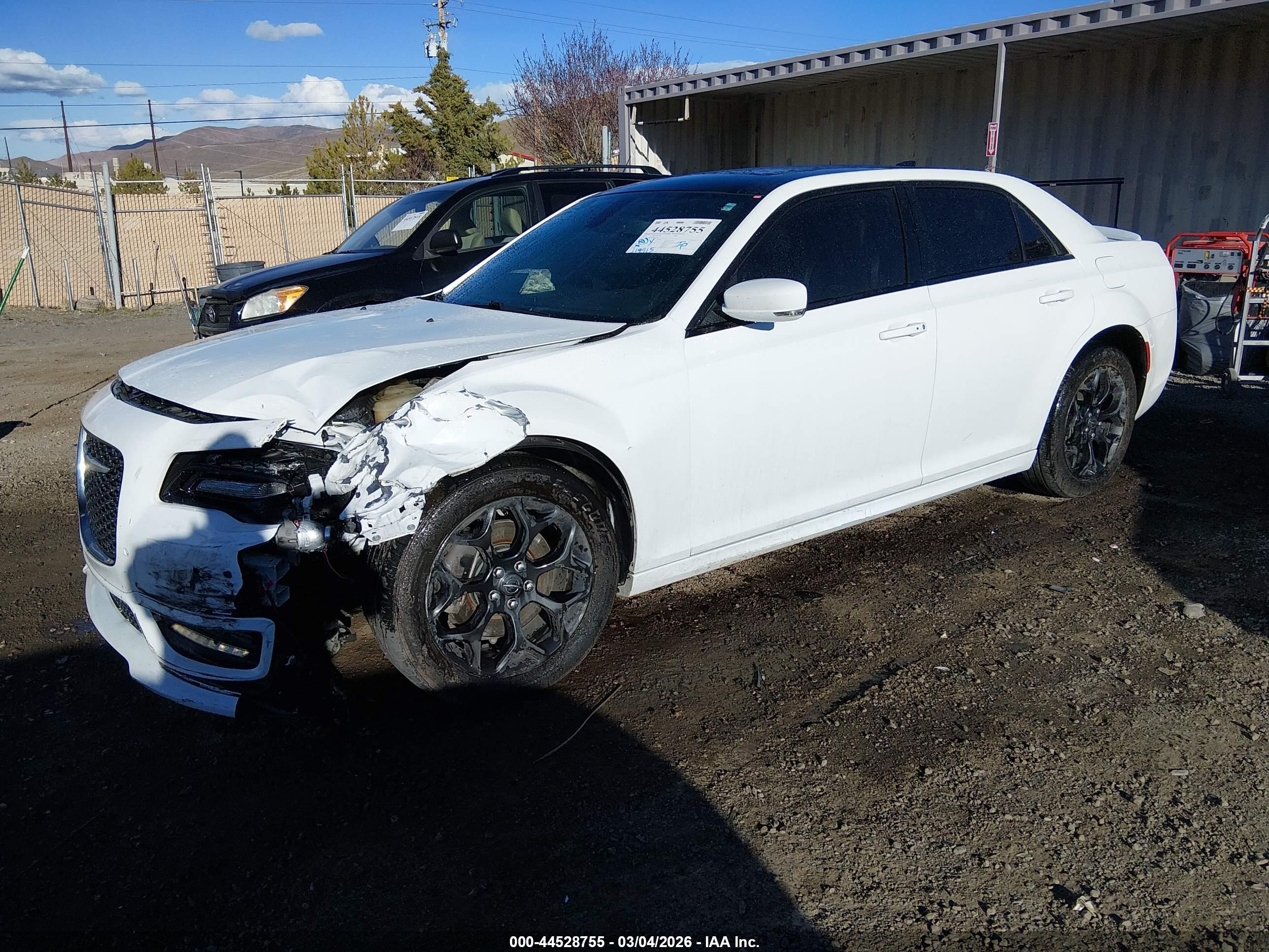 CHRYSLER 300 image 2