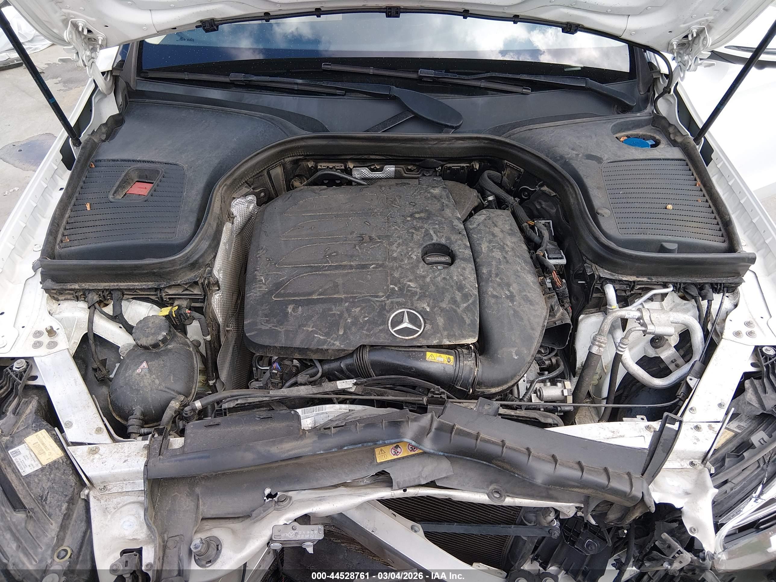 MERCEDES-BENZ GLC image 10