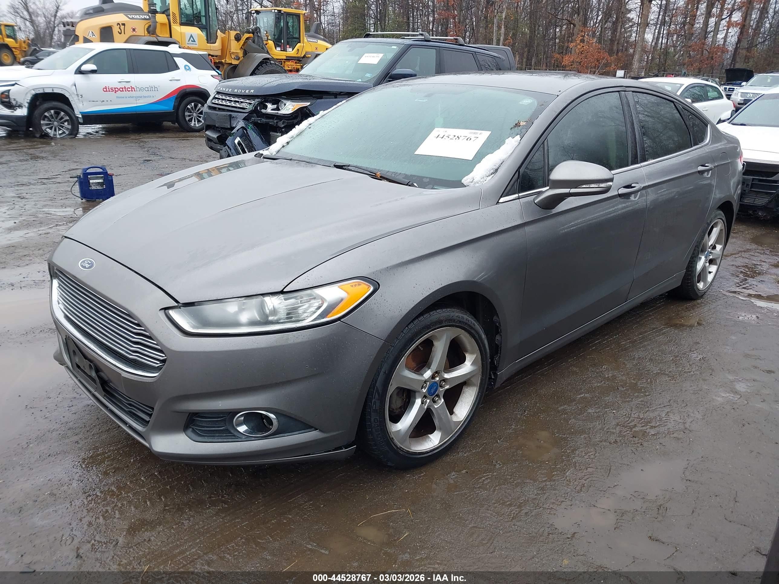 FORD FUSION image 2