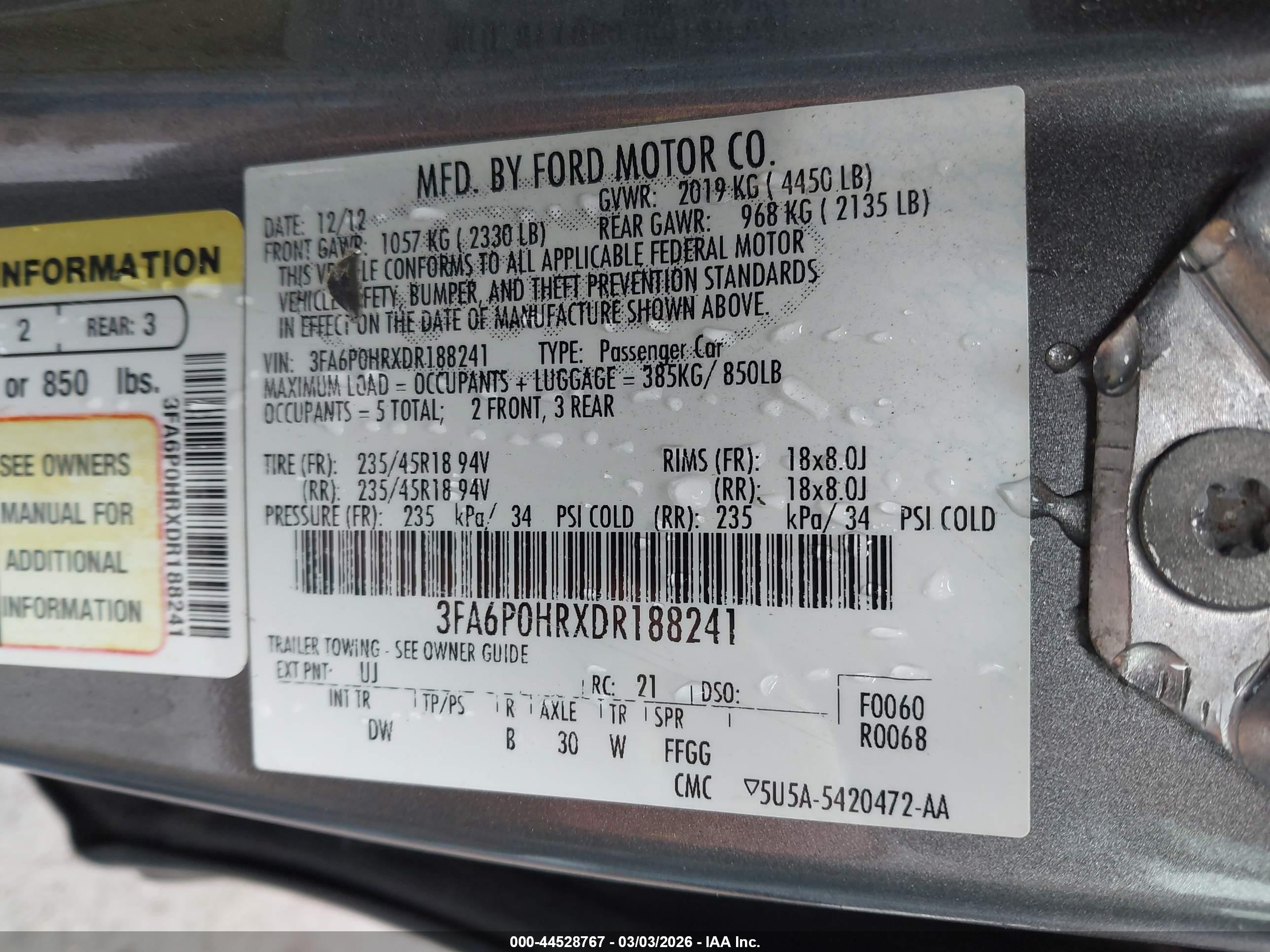FORD FUSION image 9