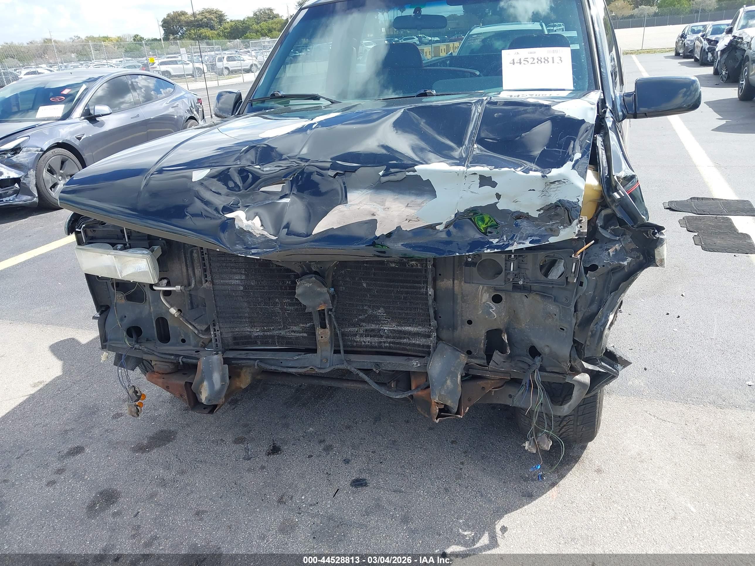 CHEVROLET GMT-400 image 6