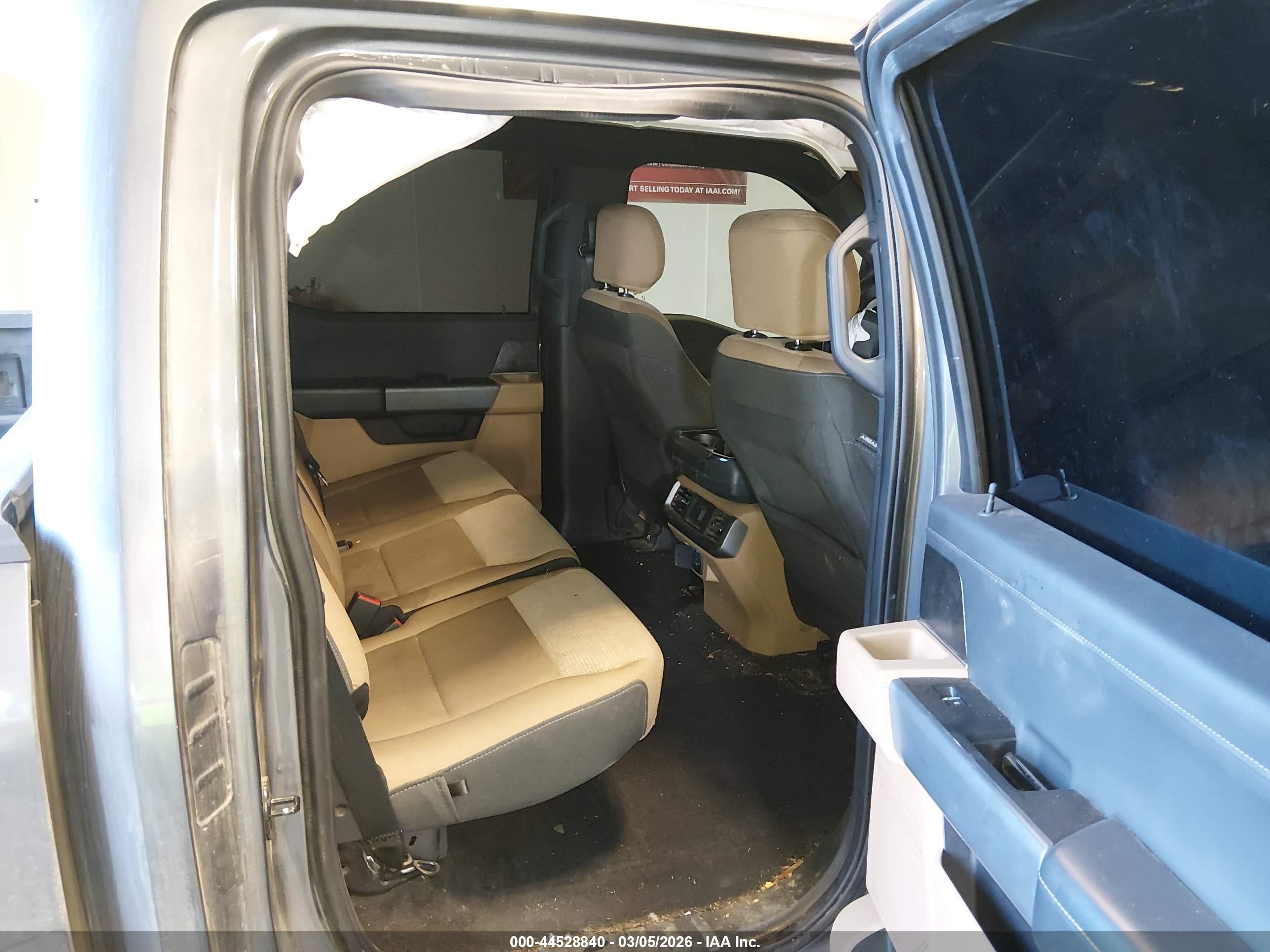 FORD F-150 image 8