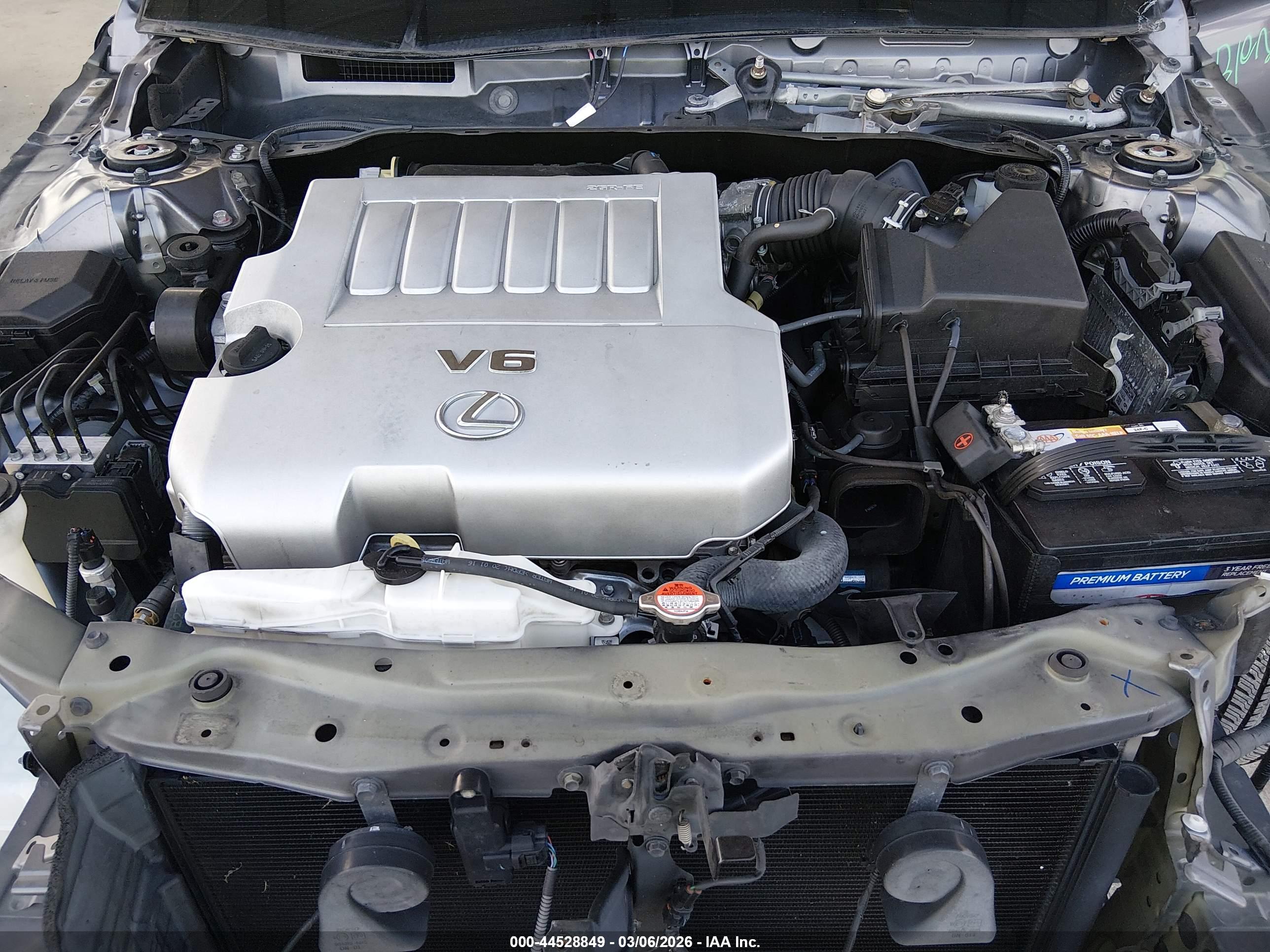 LEXUS ES image 10