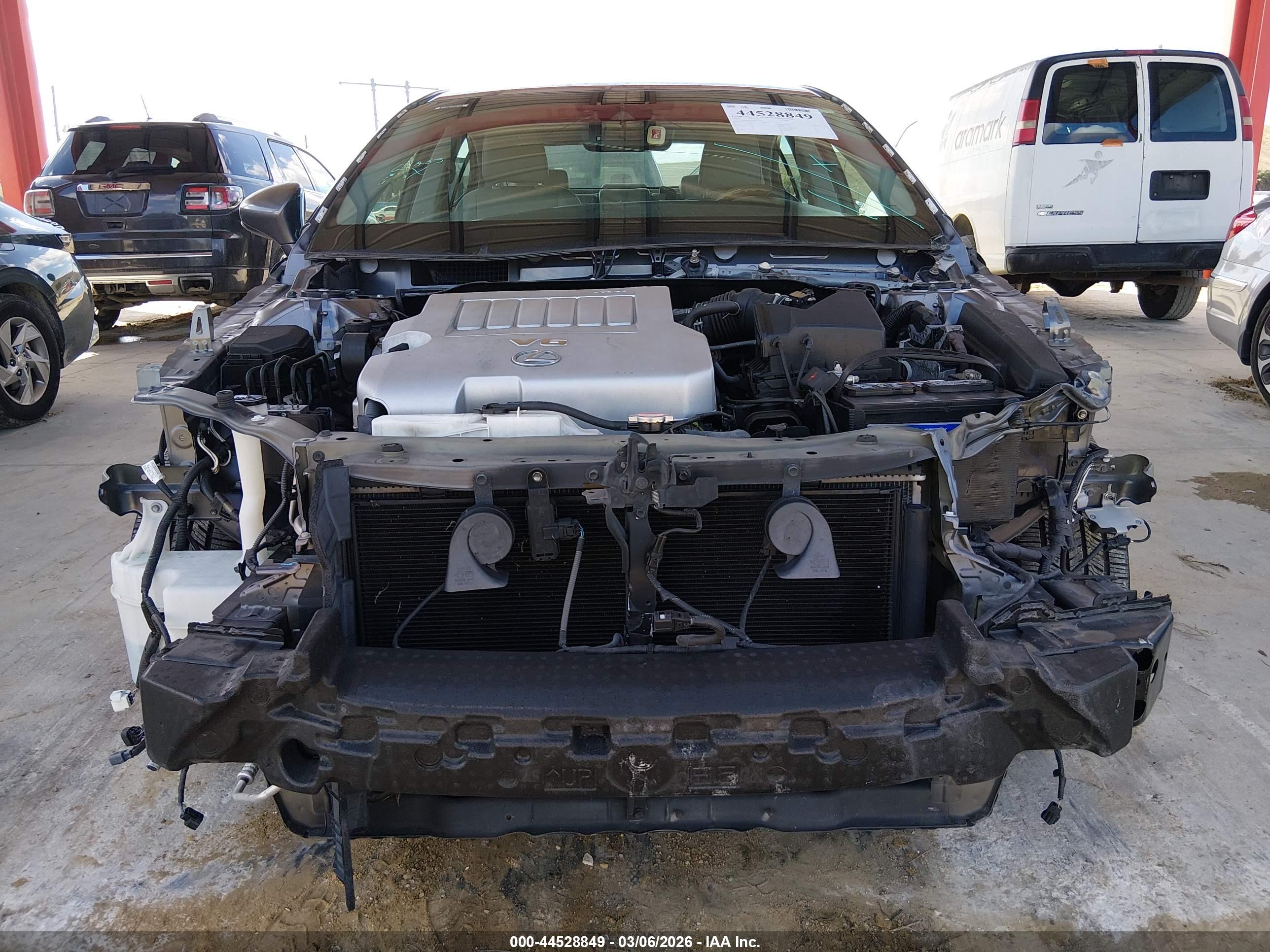 LEXUS ES image 6