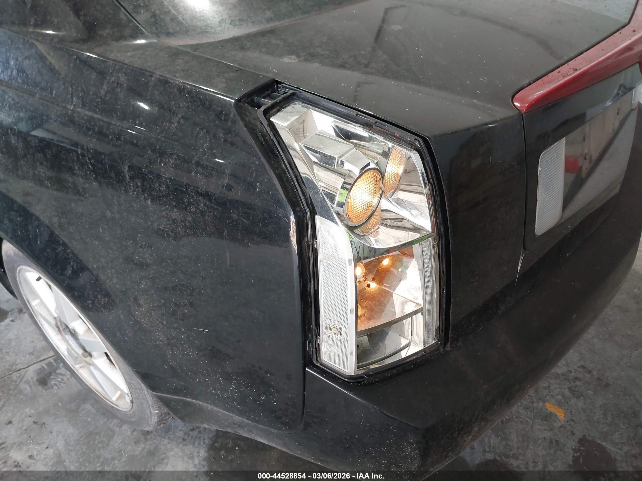 CADILLAC CTS image 6