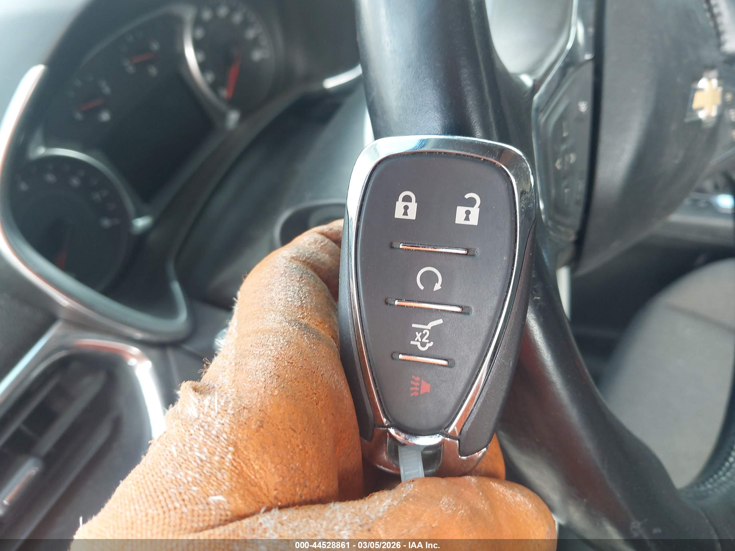 CHEVROLET EQUINOX image 11