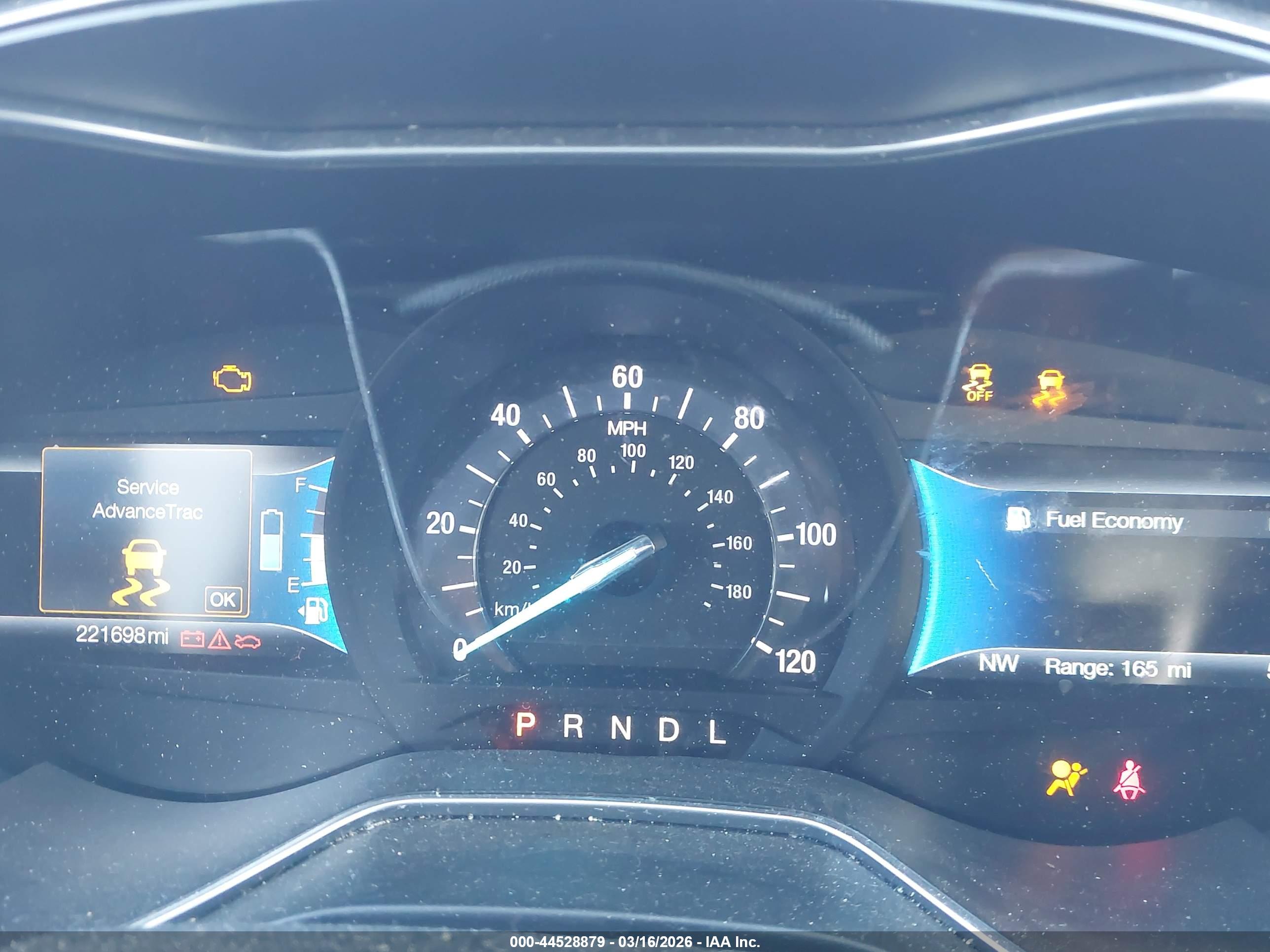 FORD FUSION image 7