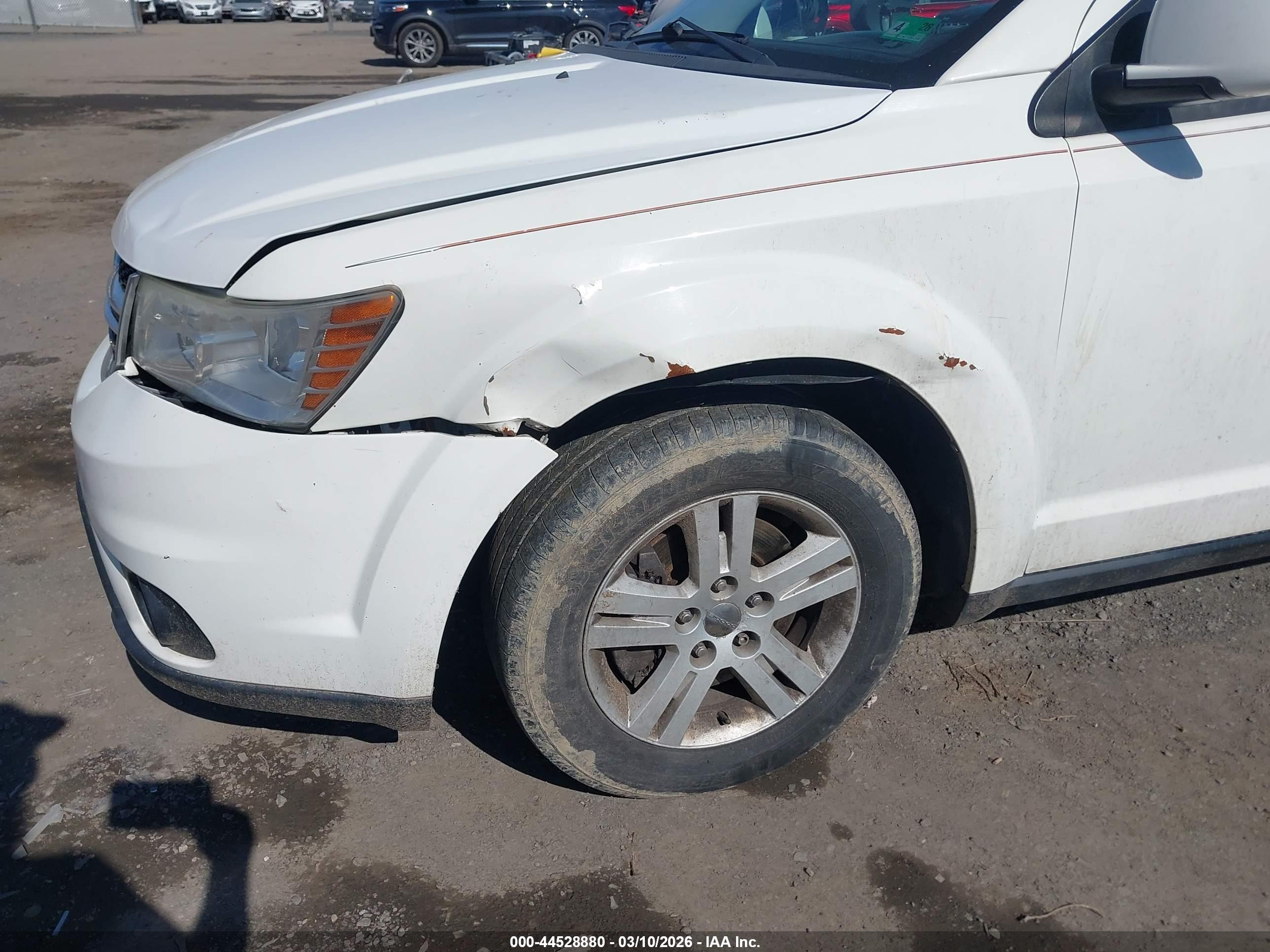 DODGE JOURNEY image 6