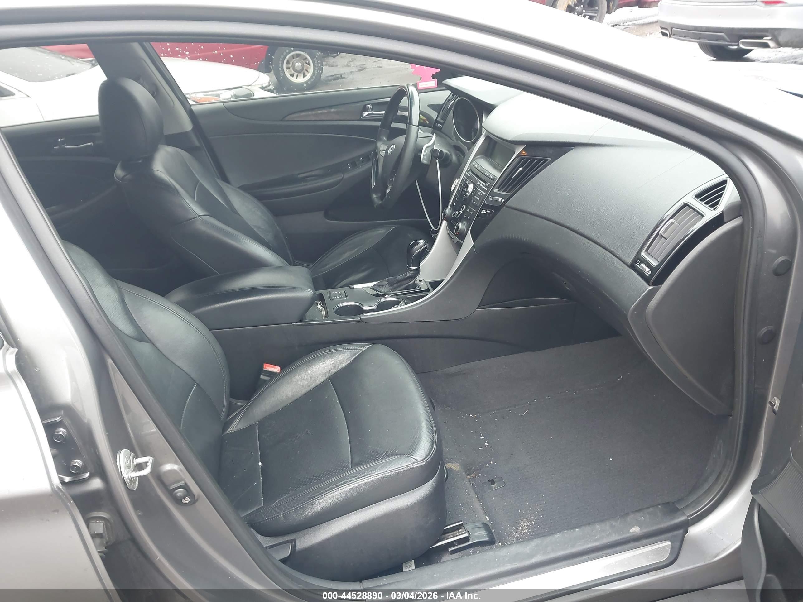 HYUNDAI SONATA image 5