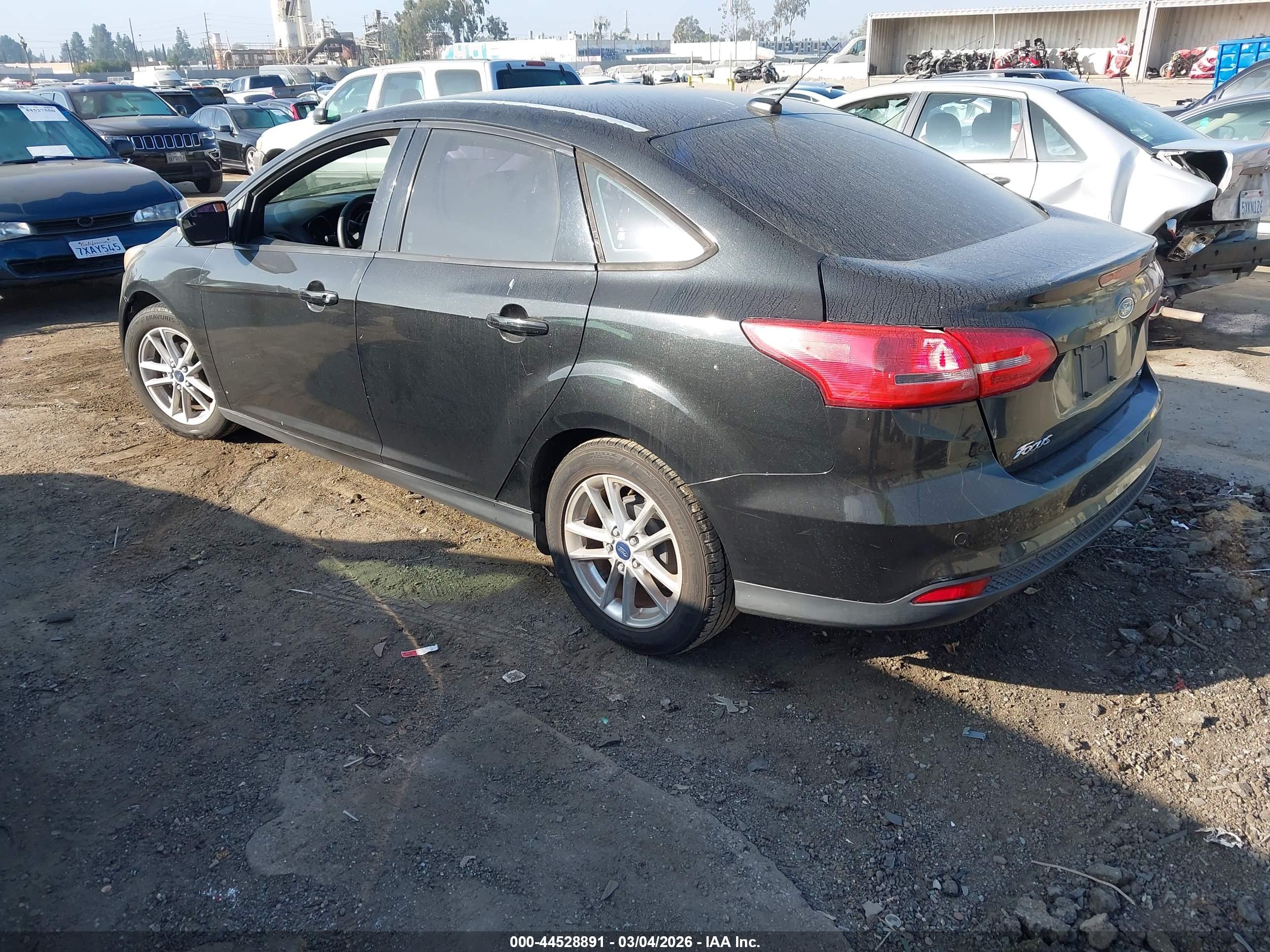 FORD FOCUS image 3