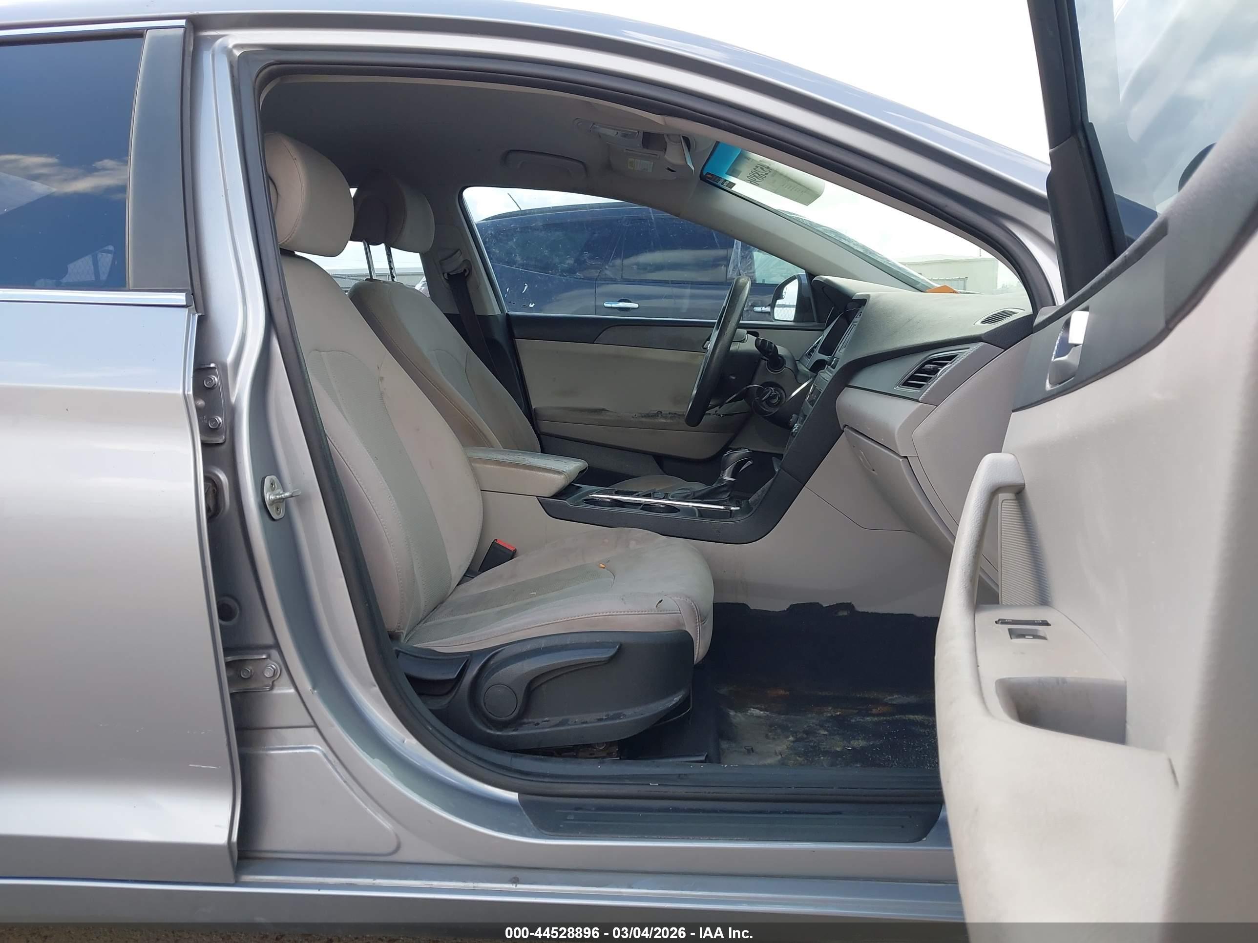 HYUNDAI SONATA image 5