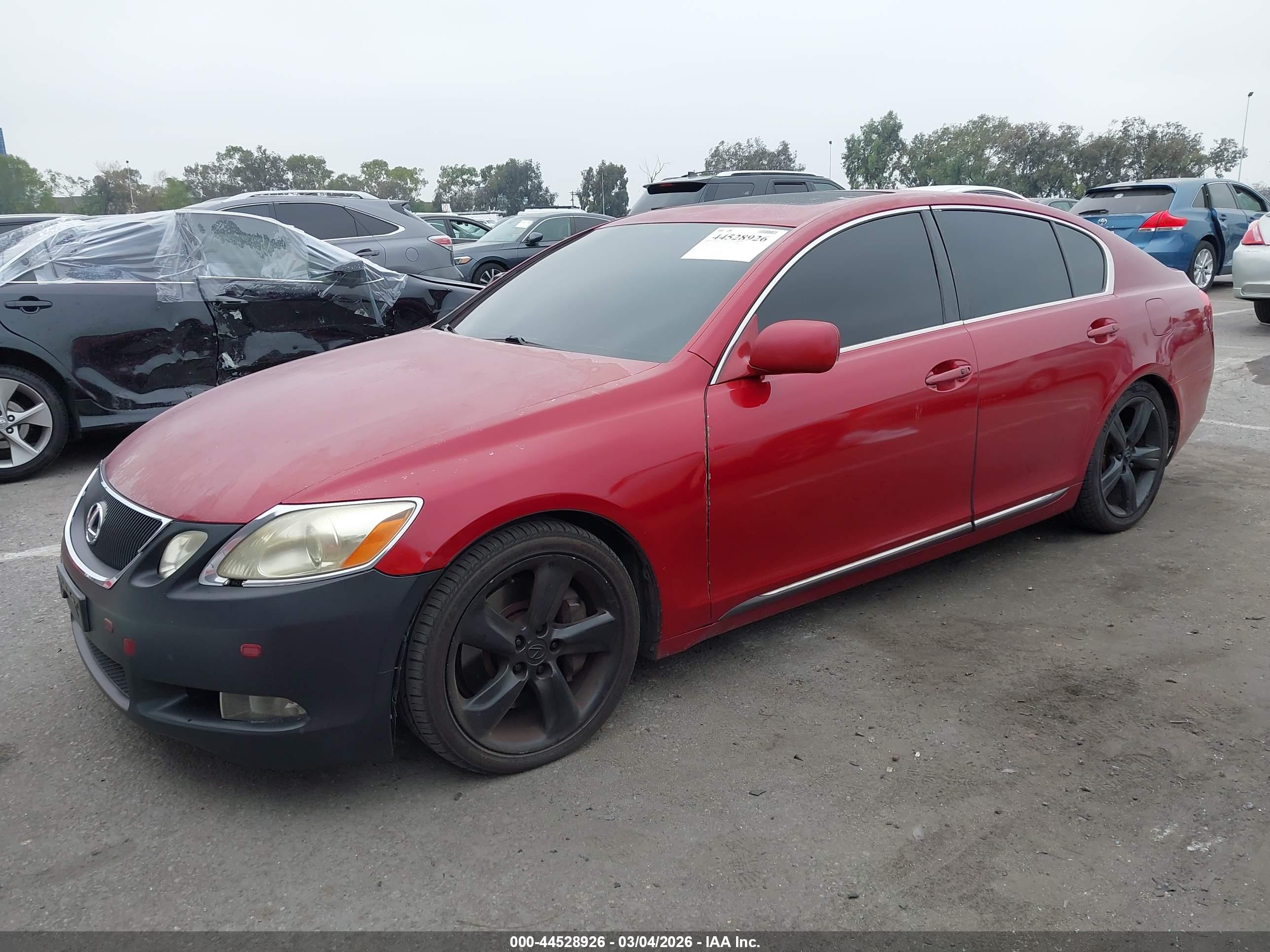 LEXUS GS image 2